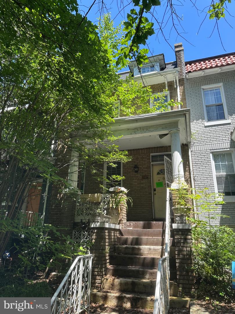 749 PRINCETON PL NW, WASHINGTON, District Of Columbia 20010, 4 Bedrooms Bedrooms, ,3 BathroomsBathrooms,Residential,For sale,749 PRINCETON PL NW,DCDC2210208 MLS # DCDC2210208