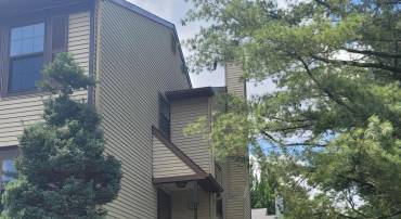 23 JERMYN CT, STERLING, Virginia 20165, 4 Bedrooms Bedrooms, ,3 BathroomsBathrooms,Residential,For sale,23 JERMYN CT,VALO2102456 MLS # VALO2102456