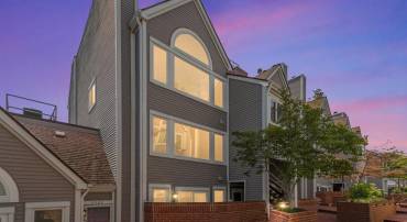 5566 LANGSTON BLVD #C-62, ARLINGTON, Virginia 22207, 2 Bedrooms Bedrooms, 8 Rooms Rooms,2 BathroomsBathrooms,Residential,For sale,5566 LANGSTON BLVD #C-62,VAAR2061234 MLS # VAAR2061234