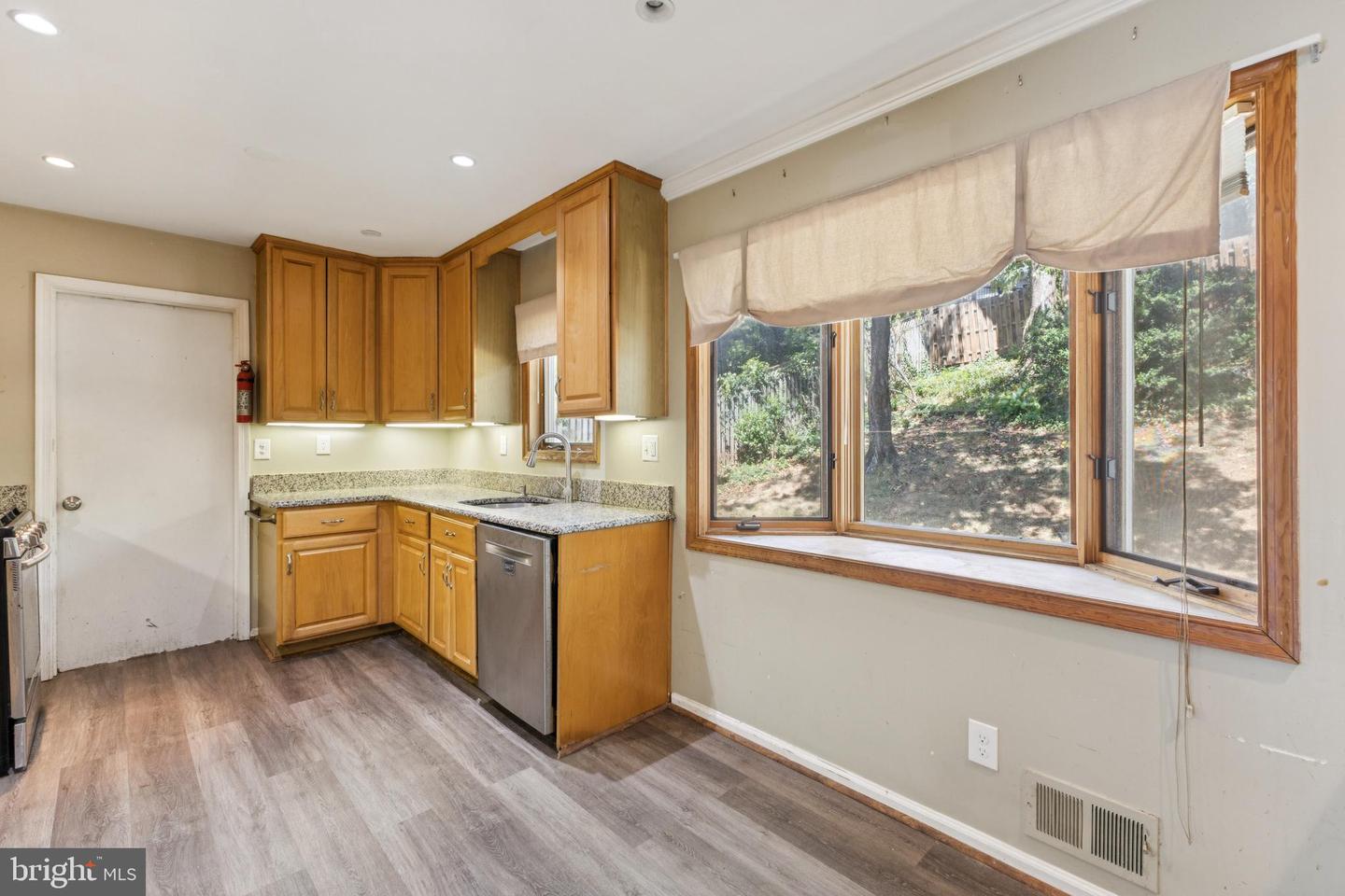 6108 LARSTAN DR, ALEXANDRIA, Virginia 22312, 4 Bedrooms Bedrooms, ,2 BathroomsBathrooms,Residential,For sale,6108 LARSTAN DR,VAFX2258728 MLS # VAFX2258728
