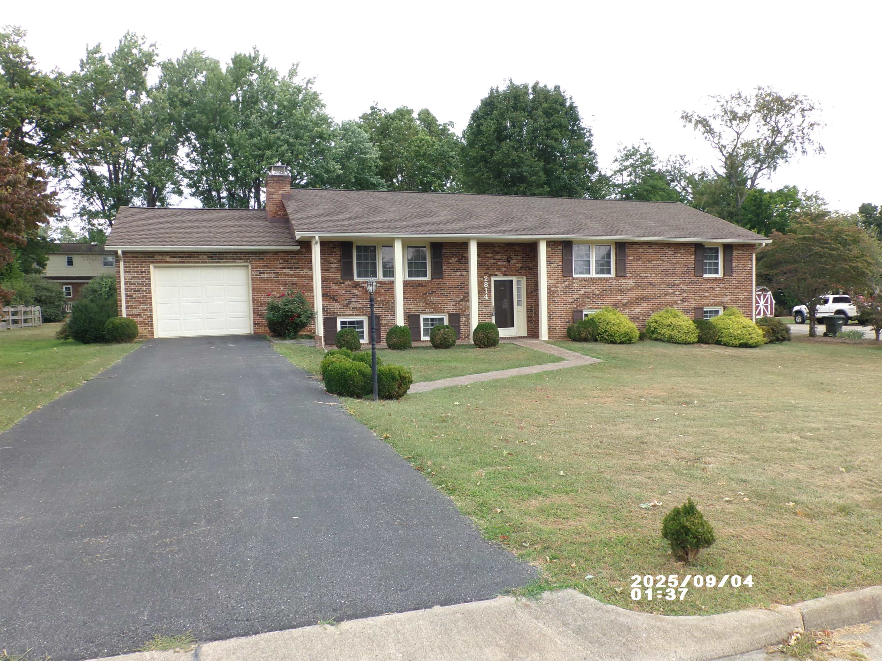 2814 JEFFERSON LN, WAYNESBORO, Virginia 22980, 3 Bedrooms Bedrooms, ,2 BathroomsBathrooms,Residential,2814 JEFFERSON LN,668745 MLS # 668745
