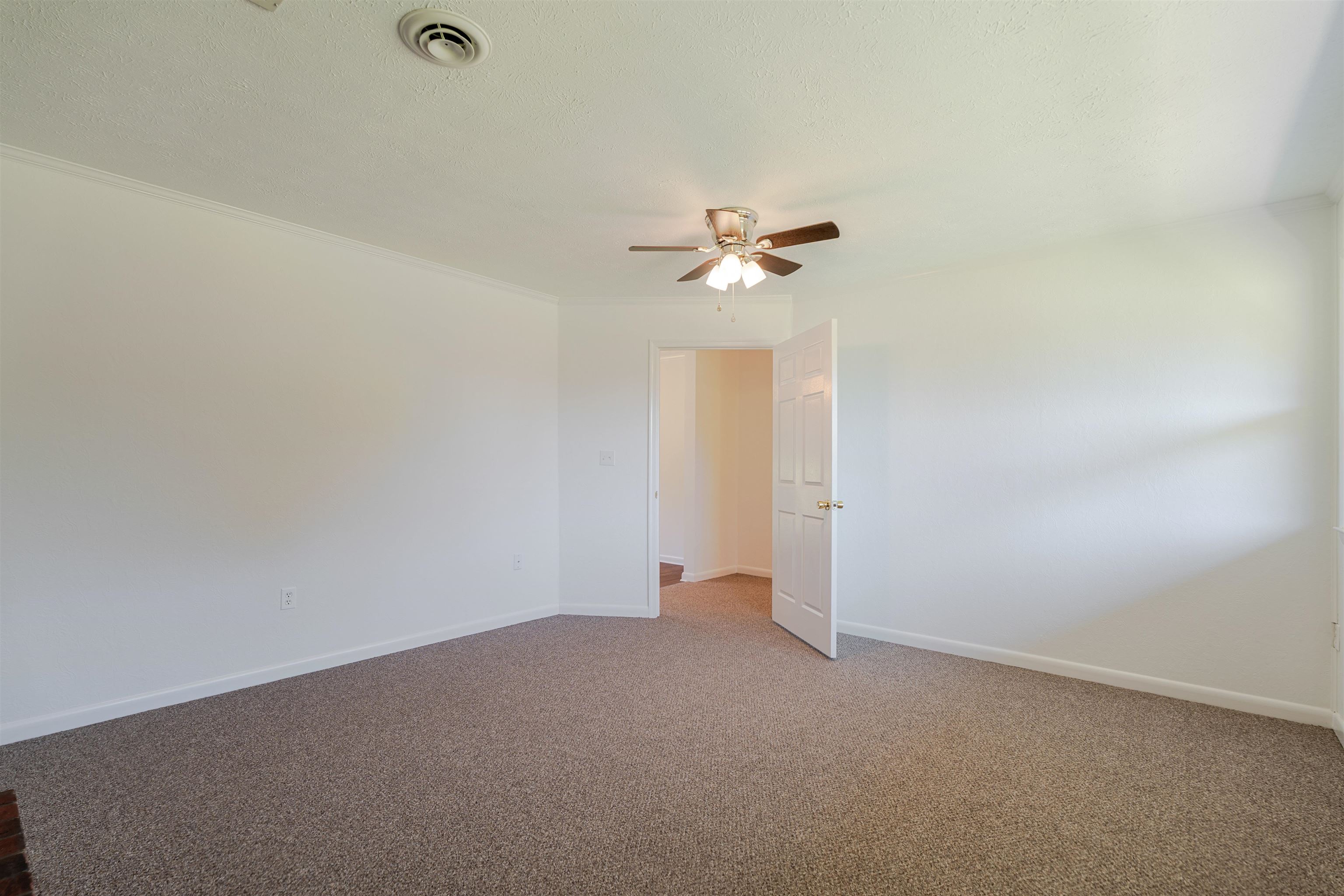 841 JUDY LN EXT, STANLEY, Virginia 22851, 3 Bedrooms Bedrooms, ,2 BathroomsBathrooms,Residential,841 JUDY LN EXT,668746 MLS # 668746