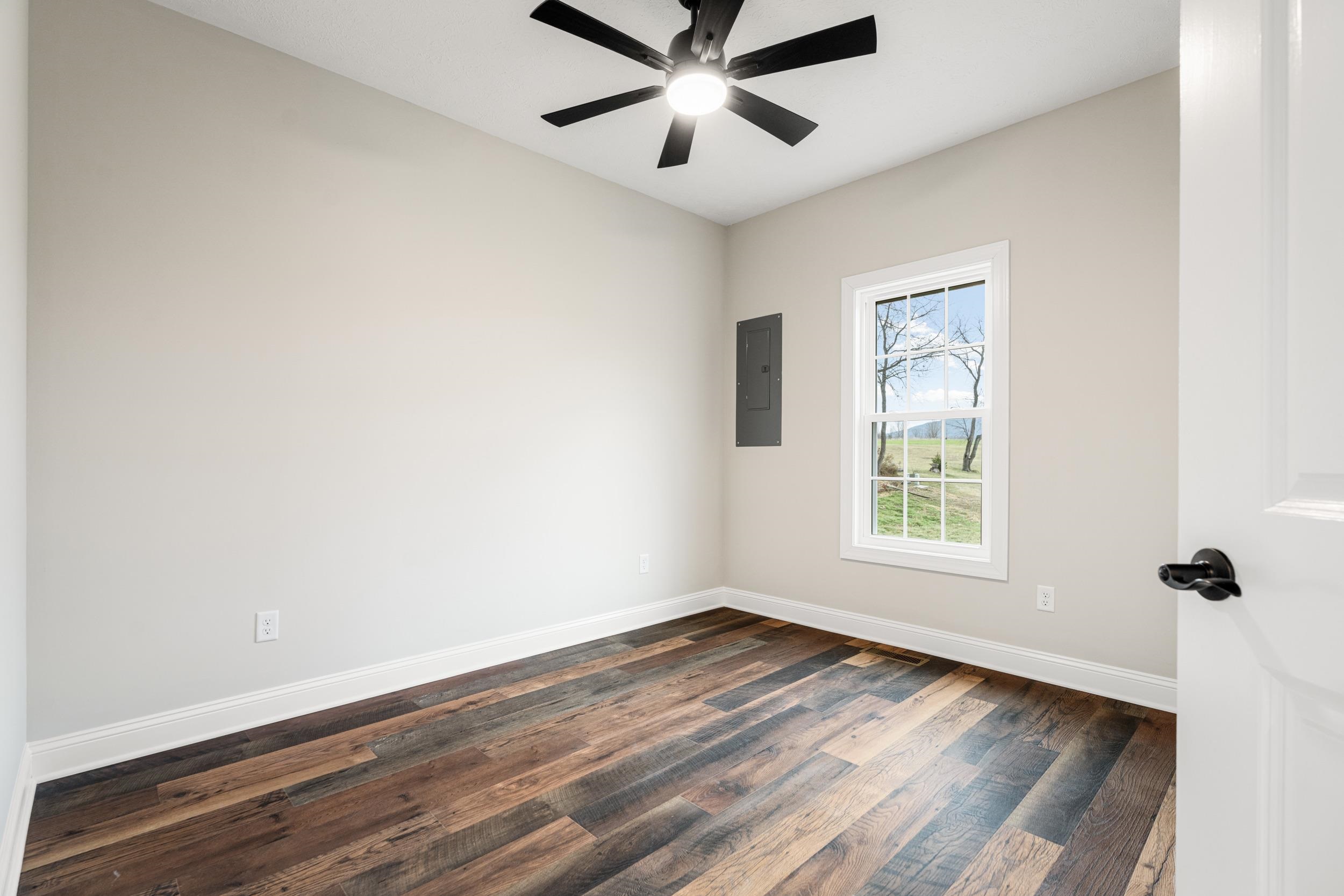 117 SPRING RIDGE DR, STUARTS DRAFT, Virginia 24477, 3 Bedrooms Bedrooms, ,2 BathroomsBathrooms,Residential,117 SPRING RIDGE DR,668751 MLS # 668751