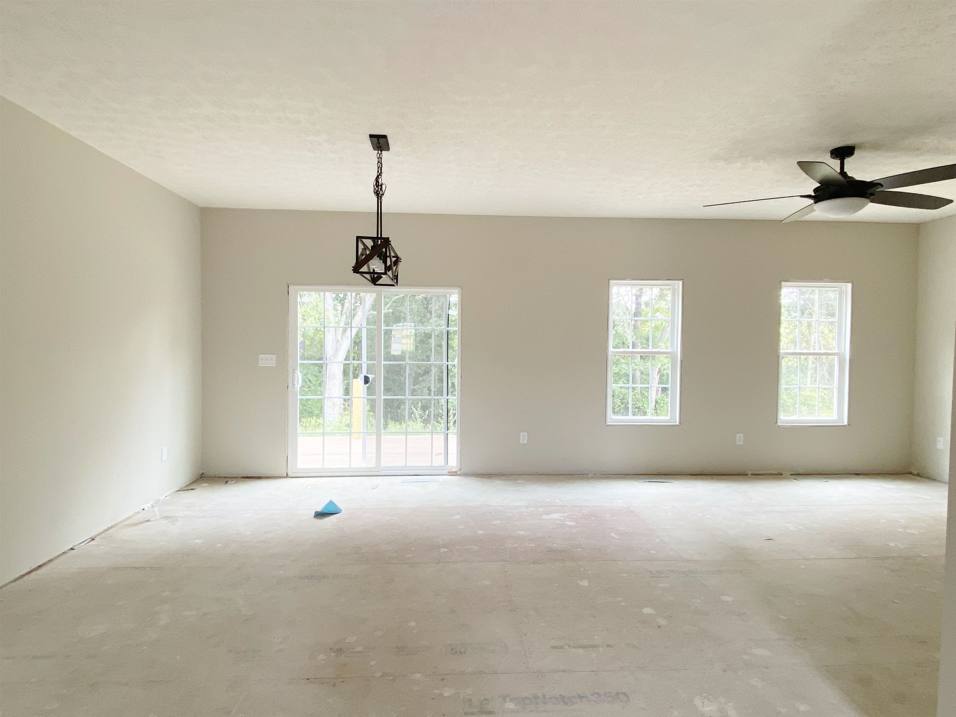 117 SPRING RIDGE DR, STUARTS DRAFT, Virginia 24477, 3 Bedrooms Bedrooms, ,2 BathroomsBathrooms,Residential,117 SPRING RIDGE DR,668751 MLS # 668751