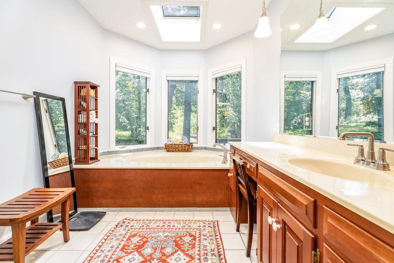 2555 KARAWOOD LN, ROCKINGHAM, Virginia 22801, 4 Bedrooms Bedrooms, ,5 BathroomsBathrooms,Residential,2555 KARAWOOD LN,668759 MLS # 668759