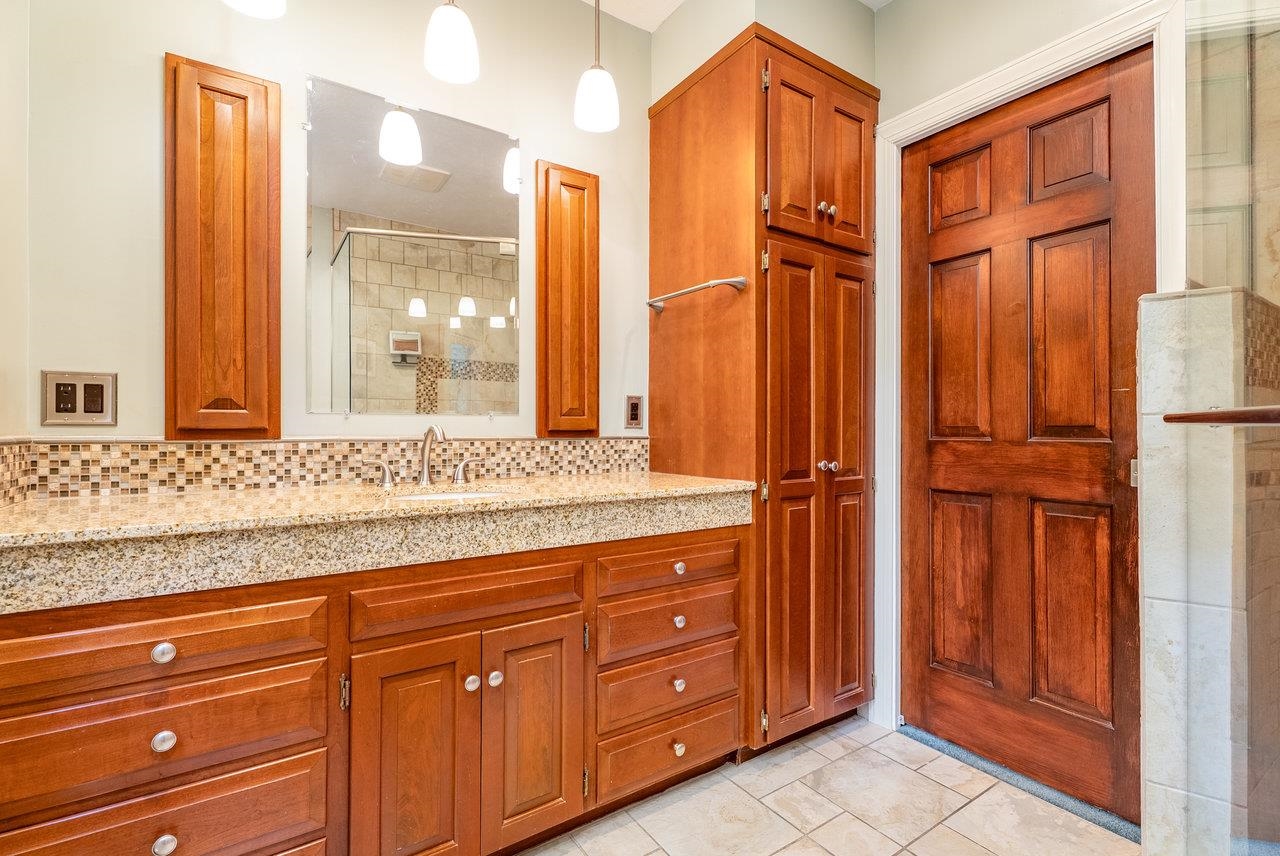 2555 KARAWOOD LN, ROCKINGHAM, Virginia 22801, 4 Bedrooms Bedrooms, ,5 BathroomsBathrooms,Residential,2555 KARAWOOD LN,668759 MLS # 668759