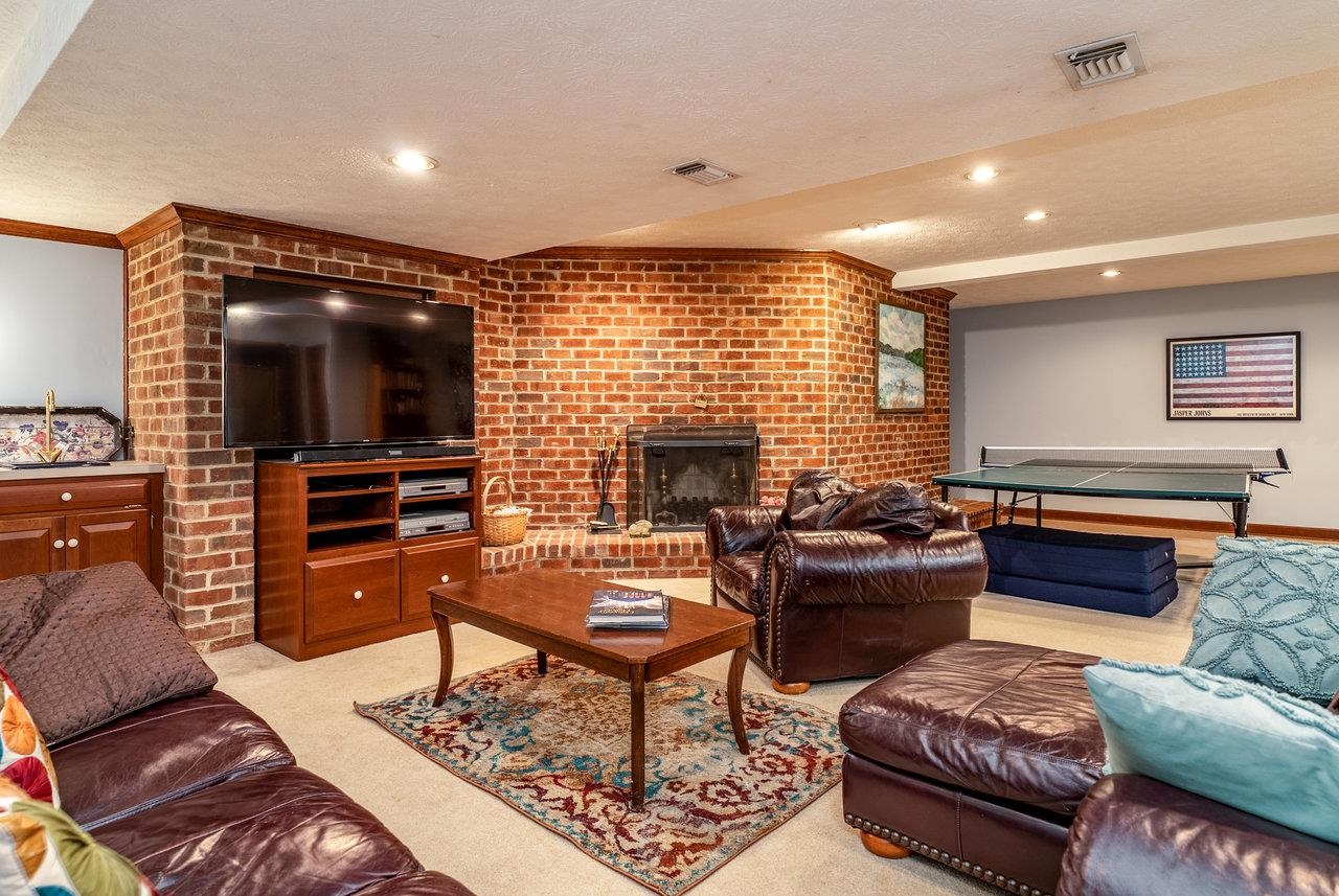 2555 KARAWOOD LN, ROCKINGHAM, Virginia 22801, 4 Bedrooms Bedrooms, ,5 BathroomsBathrooms,Residential,2555 KARAWOOD LN,668759 MLS # 668759