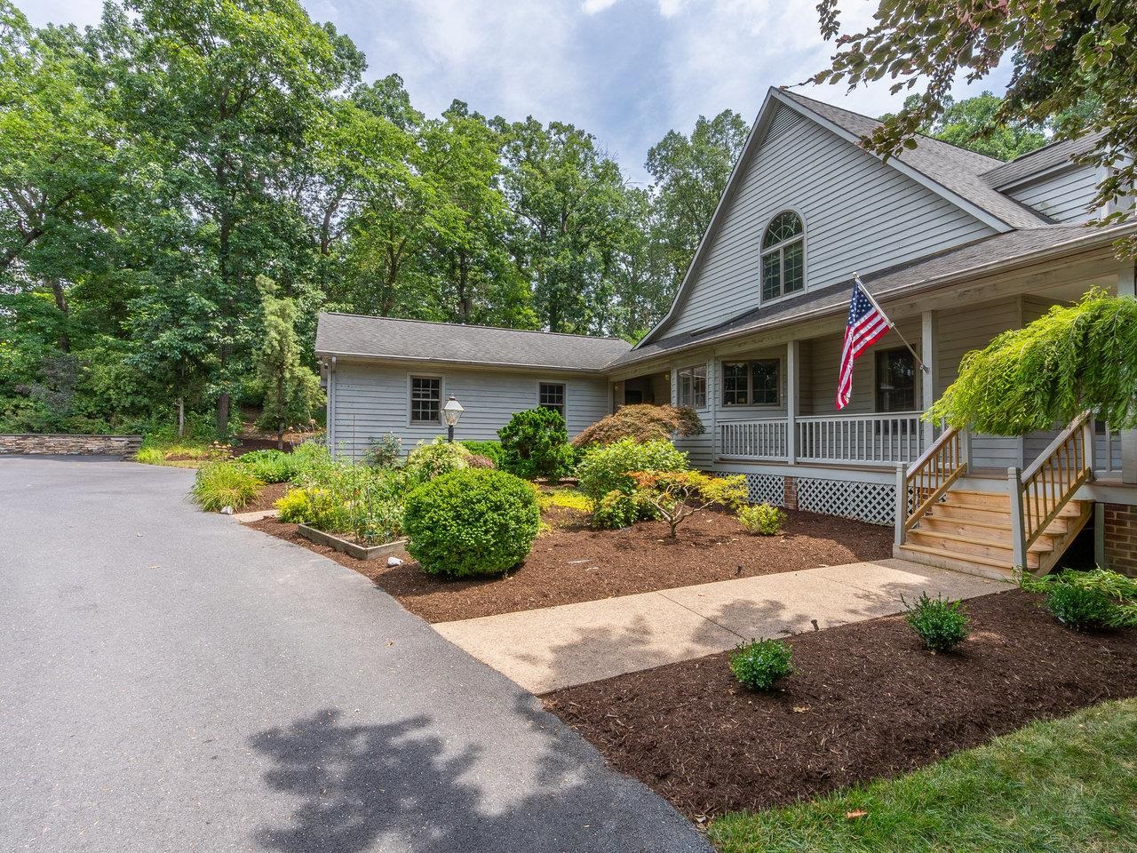 2555 KARAWOOD LN, ROCKINGHAM, Virginia 22801, 4 Bedrooms Bedrooms, ,5 BathroomsBathrooms,Residential,2555 KARAWOOD LN,668759 MLS # 668759
