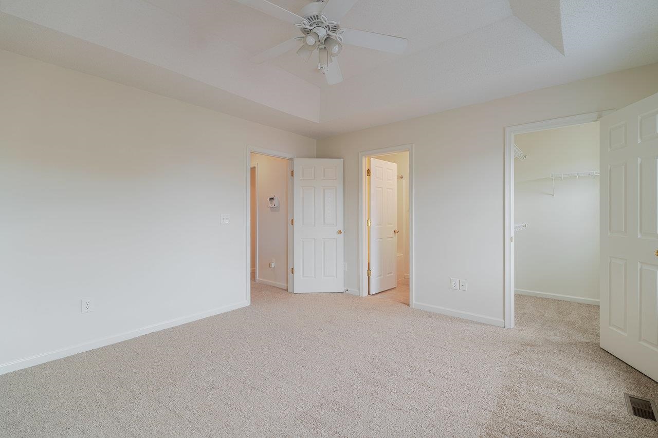 1046 MOLLY PITCHER PL, HARRISONBURG, Virginia 22802, 3 Bedrooms Bedrooms, ,2 BathroomsBathrooms,Residential,1046 MOLLY PITCHER PL,668760 MLS # 668760