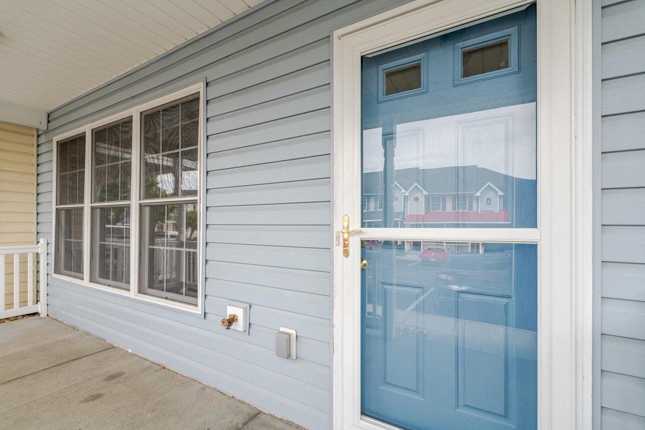 1046 MOLLY PITCHER PL, HARRISONBURG, Virginia 22802, 3 Bedrooms Bedrooms, ,2 BathroomsBathrooms,Residential,1046 MOLLY PITCHER PL,668760 MLS # 668760