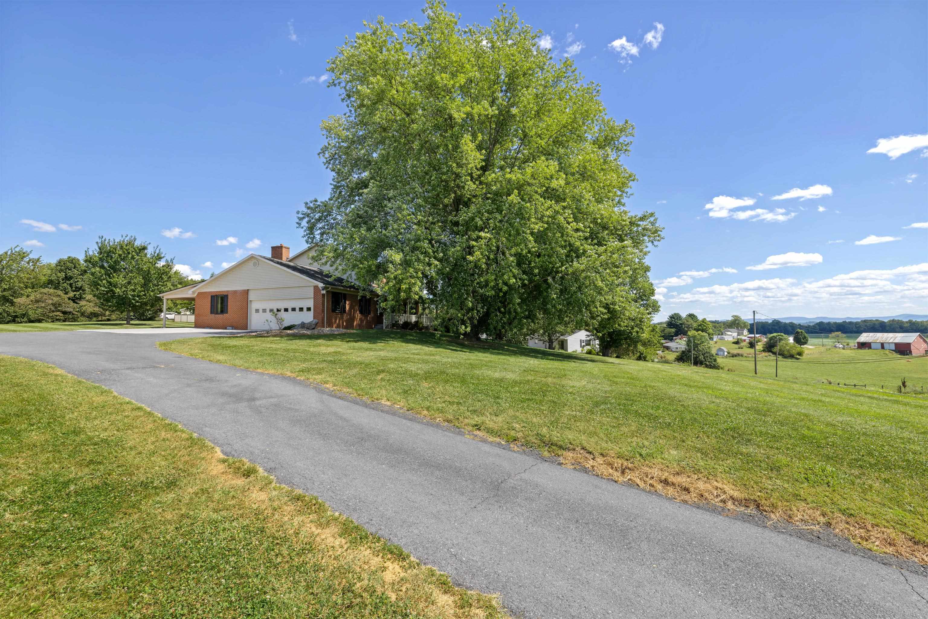 3390 SPRING CREEK RD, BRIDGEWATER, Virginia 22812, 4 Bedrooms Bedrooms, ,3 BathroomsBathrooms,Residential,3390 SPRING CREEK RD,668761 MLS # 668761