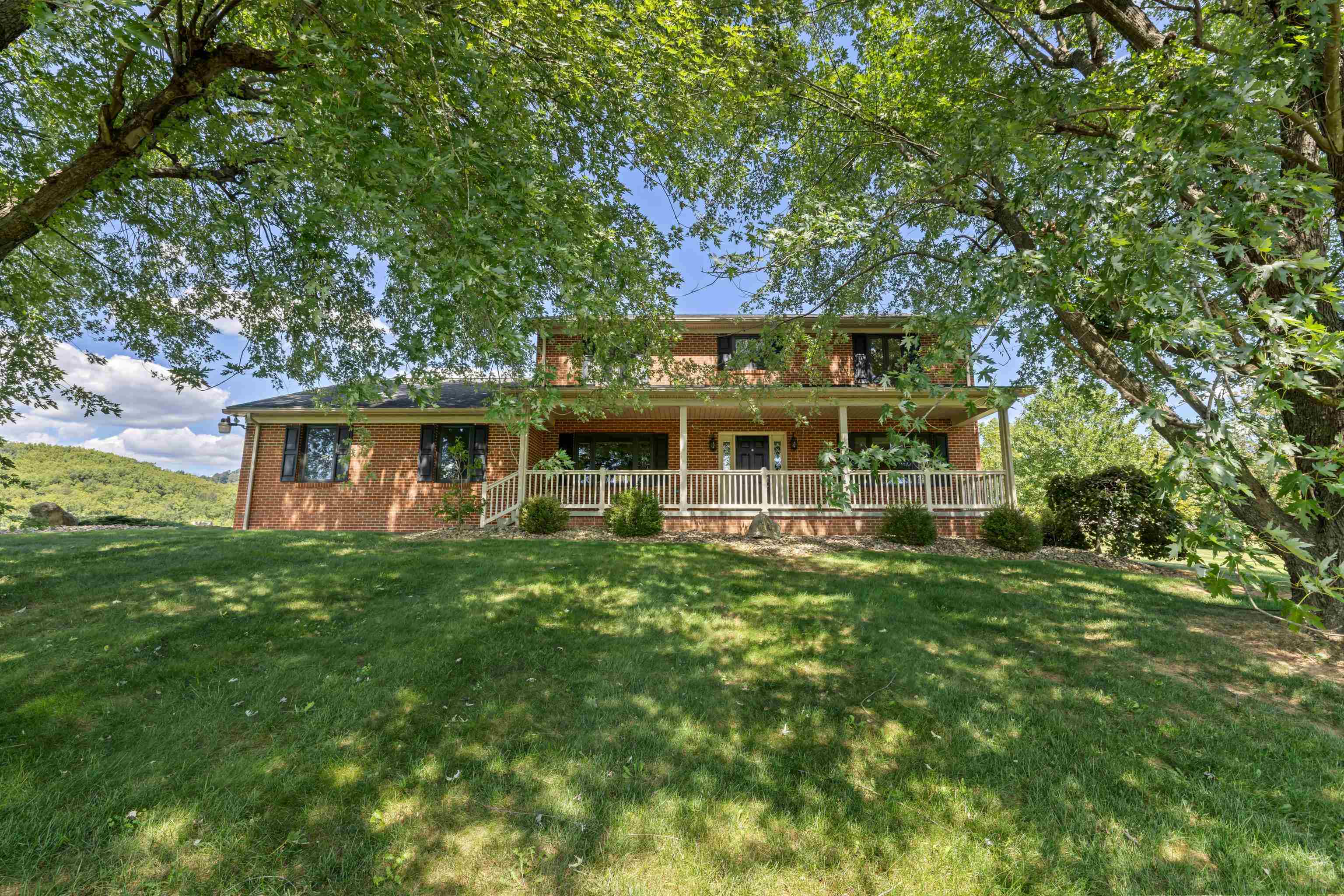 3390 SPRING CREEK RD, BRIDGEWATER, Virginia 22812, 4 Bedrooms Bedrooms, ,3 BathroomsBathrooms,Residential,3390 SPRING CREEK RD,668761 MLS # 668761
