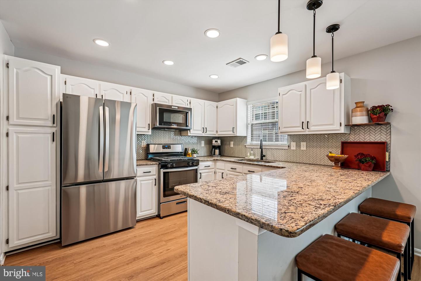 47371 SUNRISE TER, STERLING, Virginia 20165, 3 Bedrooms Bedrooms, ,2 BathroomsBathrooms,Residential,For sale,47371 SUNRISE TER,VALO2104850 MLS # VALO2104850