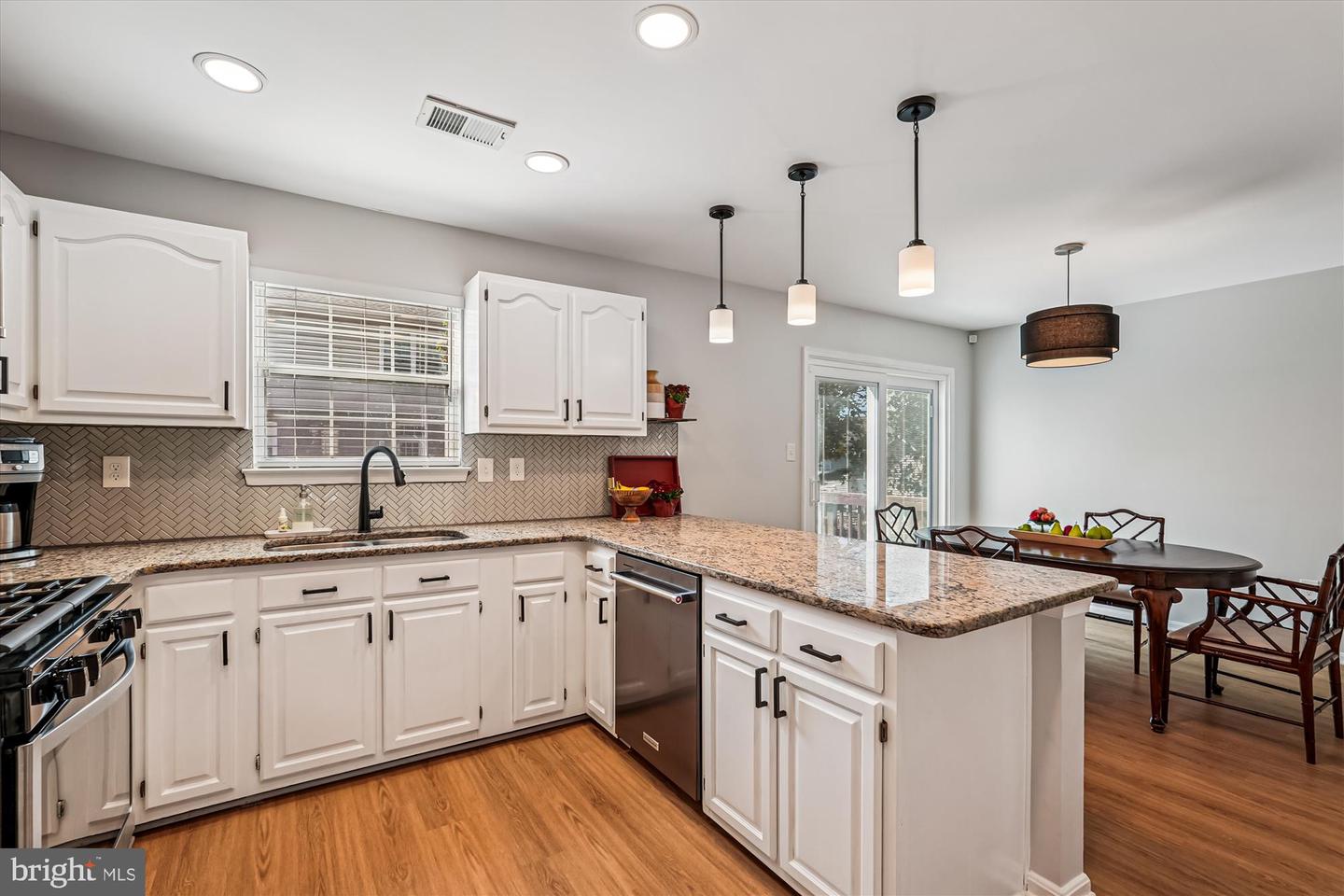 47371 SUNRISE TER, STERLING, Virginia 20165, 3 Bedrooms Bedrooms, ,2 BathroomsBathrooms,Residential,For sale,47371 SUNRISE TER,VALO2104850 MLS # VALO2104850
