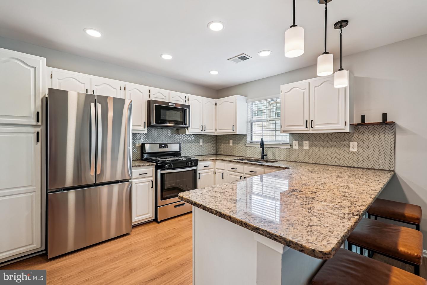 47371 SUNRISE TER, STERLING, Virginia 20165, 3 Bedrooms Bedrooms, ,2 BathroomsBathrooms,Residential,For sale,47371 SUNRISE TER,VALO2104850 MLS # VALO2104850