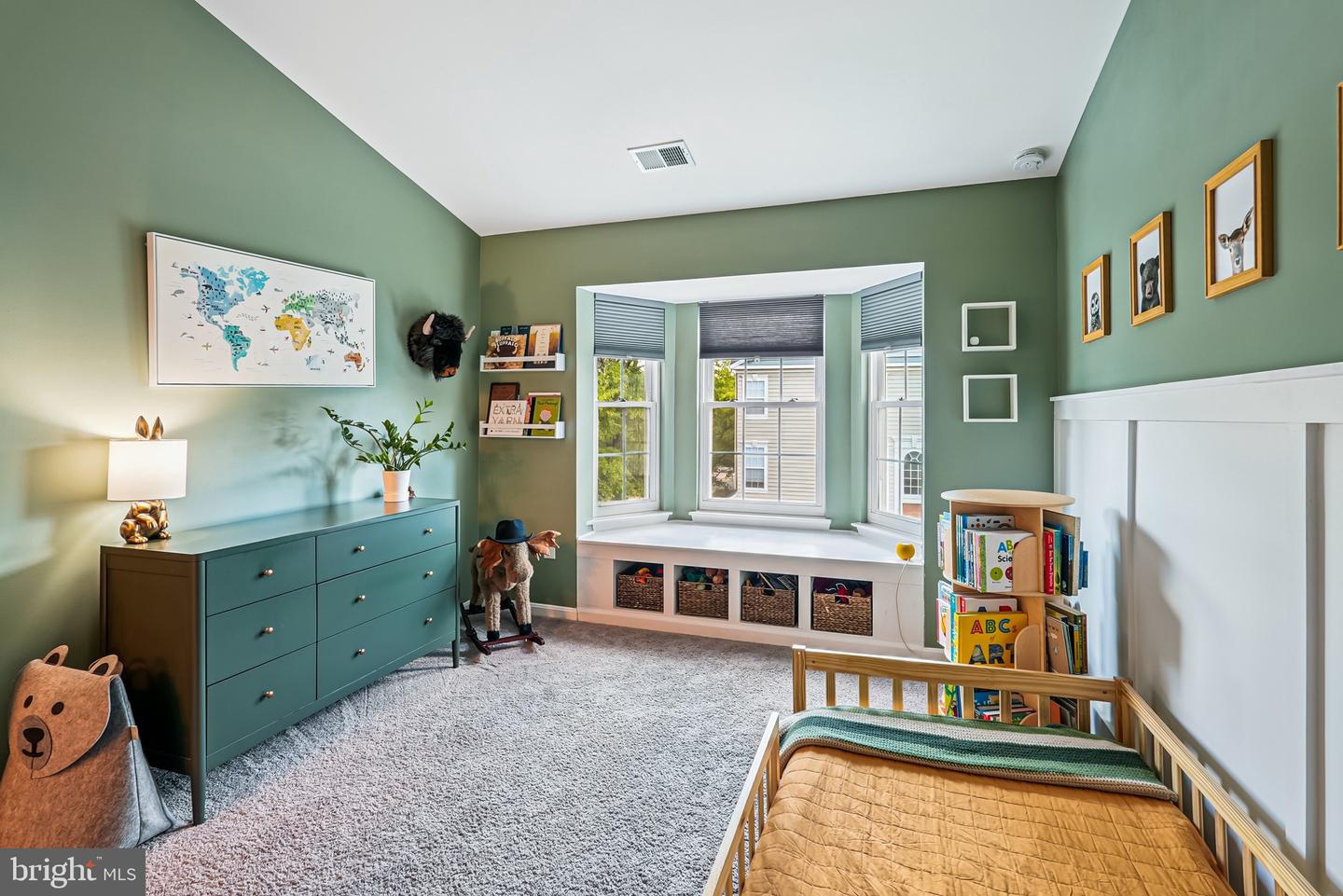 47371 SUNRISE TER, STERLING, Virginia 20165, 3 Bedrooms Bedrooms, ,2 BathroomsBathrooms,Residential,For sale,47371 SUNRISE TER,VALO2104850 MLS # VALO2104850