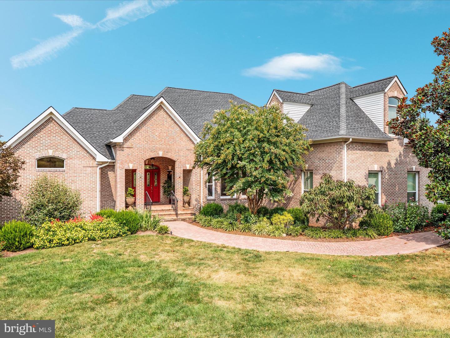 398 CLIFFSIDE DR, EDINBURG, Virginia 22824, 5 Bedrooms Bedrooms, ,4 BathroomsBathrooms,Residential,For sale,398 CLIFFSIDE DR,VASH2012280 MLS # VASH2012280