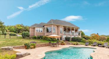 398 CLIFFSIDE DR, EDINBURG, Virginia 22824, 5 Bedrooms Bedrooms, ,4 BathroomsBathrooms,Residential,For sale,398 CLIFFSIDE DR,VASH2012280 MLS # VASH2012280