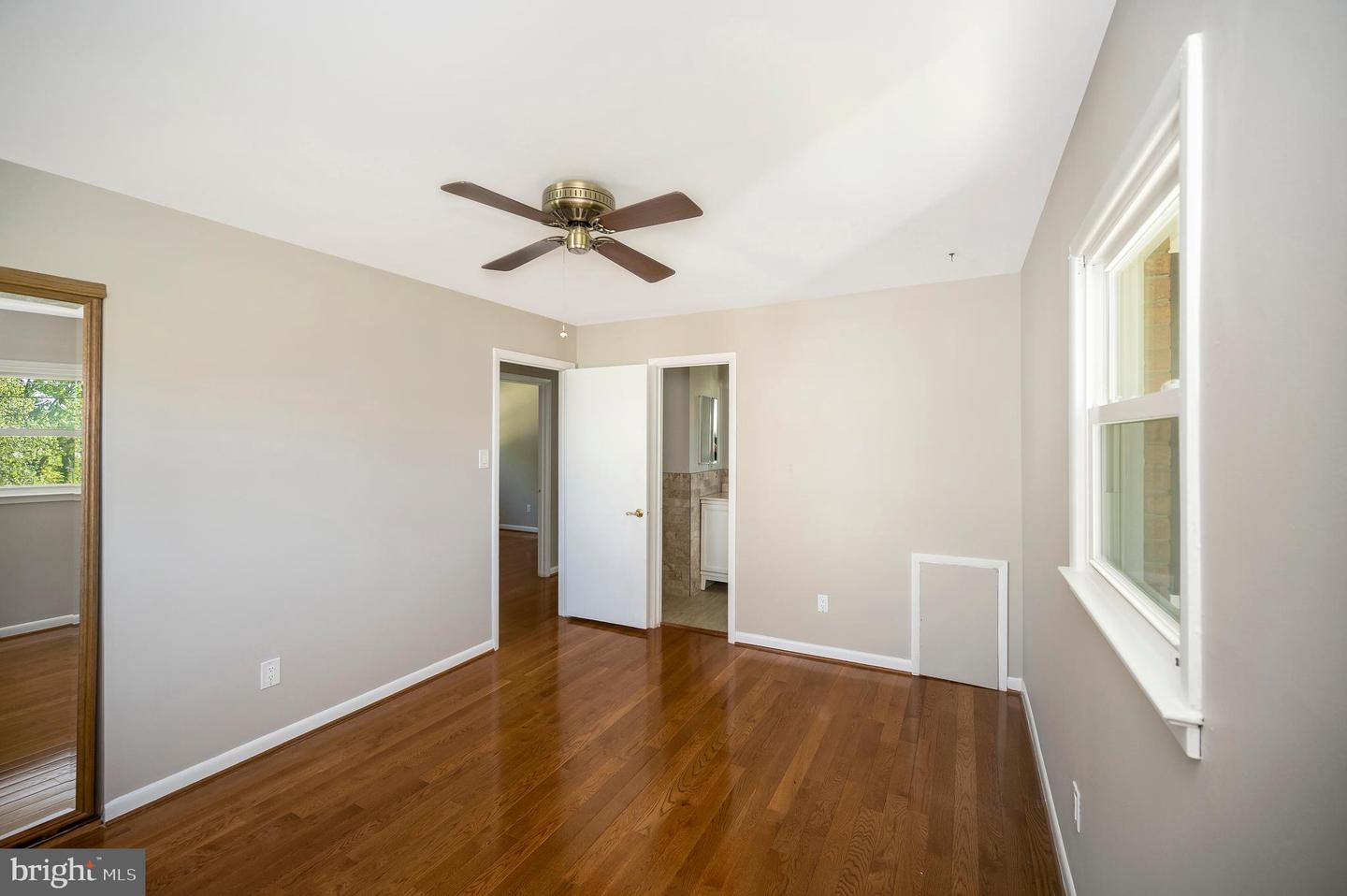 6400 KROY DR, SPRINGFIELD, Virginia 22150, 4 Bedrooms Bedrooms, ,2 BathroomsBathrooms,Residential,For sale,6400 KROY DR,VAFX2262680 MLS # VAFX2262680