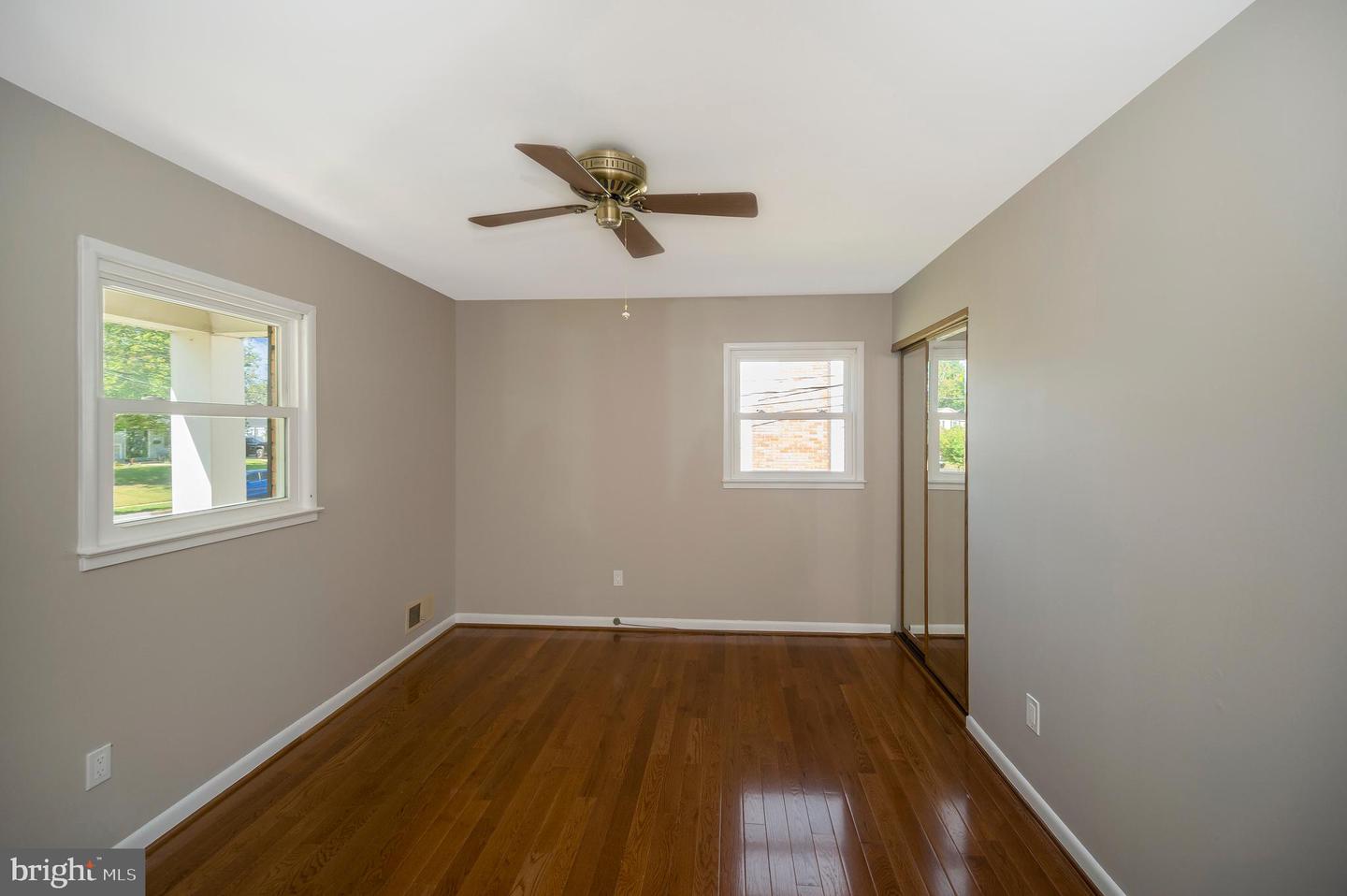 6400 KROY DR, SPRINGFIELD, Virginia 22150, 4 Bedrooms Bedrooms, ,2 BathroomsBathrooms,Residential,For sale,6400 KROY DR,VAFX2262680 MLS # VAFX2262680
