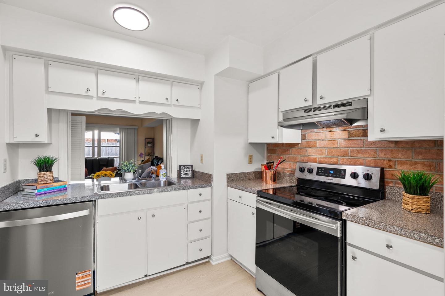 8550 MILFORD CT #892, SPRINGFIELD, Virginia 22152, 2 Bedrooms Bedrooms, ,1 BathroomBathrooms,Residential,For sale,8550 MILFORD CT #892,VAFX2262560 MLS # VAFX2262560