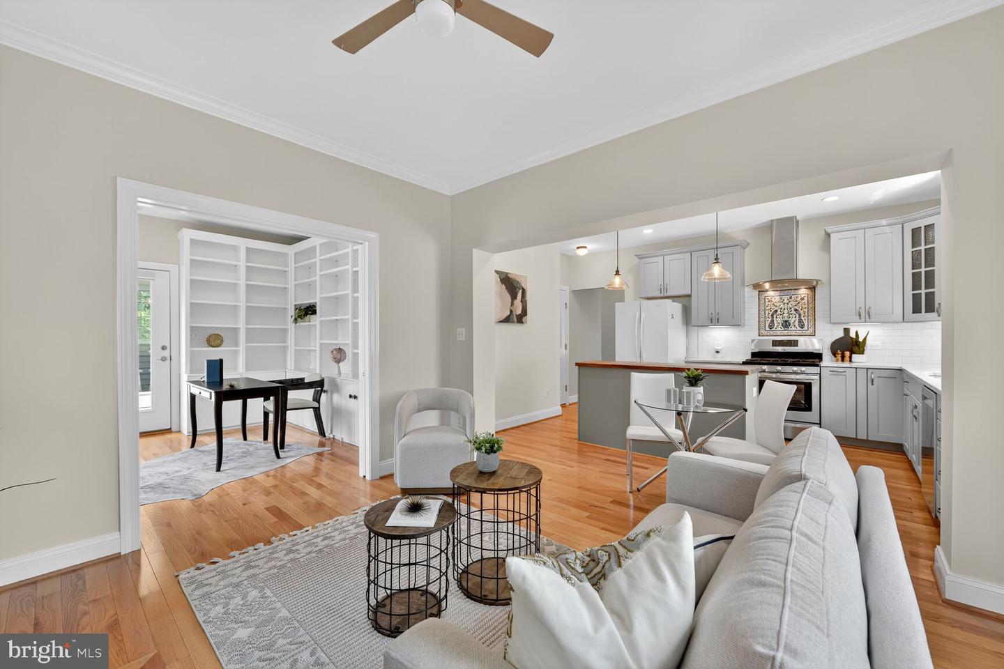 2828 N VAN BUREN ST, ARLINGTON, Virginia 22213, 5 Bedrooms Bedrooms, ,5 BathroomsBathrooms,Residential,For sale,2828 N VAN BUREN ST,VAAR2062550 MLS # VAAR2062550