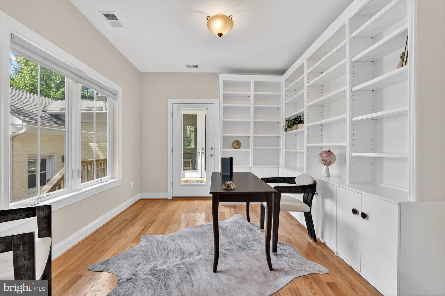 2828 N VAN BUREN ST, ARLINGTON, Virginia 22213, 5 Bedrooms Bedrooms, ,5 BathroomsBathrooms,Residential,For sale,2828 N VAN BUREN ST,VAAR2062550 MLS # VAAR2062550