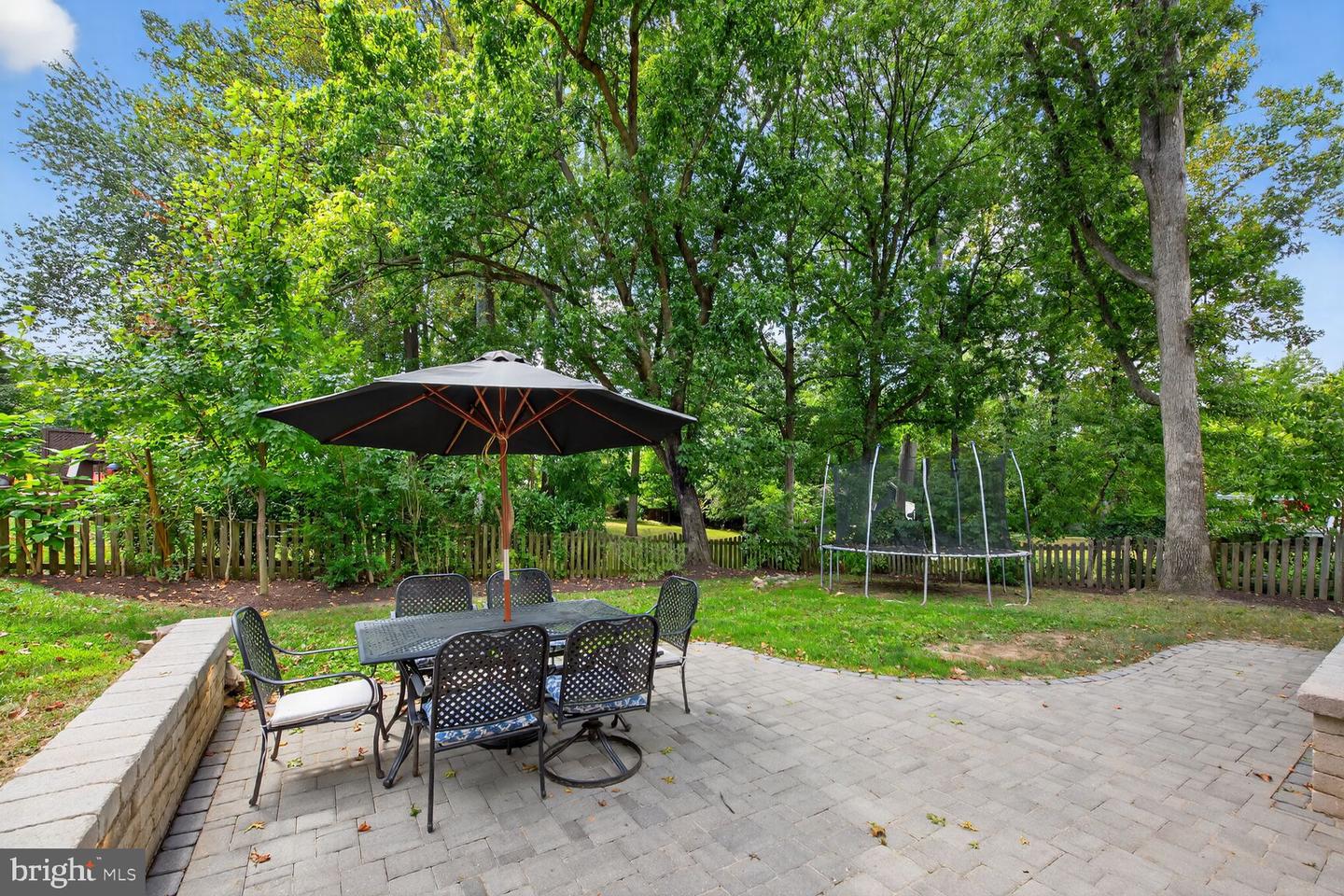2828 N VAN BUREN ST, ARLINGTON, Virginia 22213, 5 Bedrooms Bedrooms, ,5 BathroomsBathrooms,Residential,For sale,2828 N VAN BUREN ST,VAAR2062550 MLS # VAAR2062550