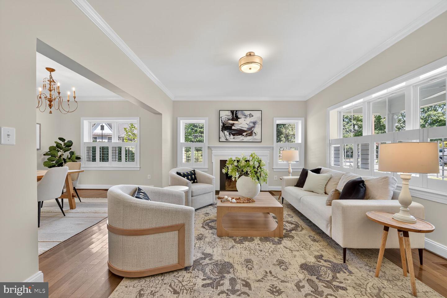 2828 N VAN BUREN ST, ARLINGTON, Virginia 22213, 5 Bedrooms Bedrooms, ,5 BathroomsBathrooms,Residential,For sale,2828 N VAN BUREN ST,VAAR2062550 MLS # VAAR2062550