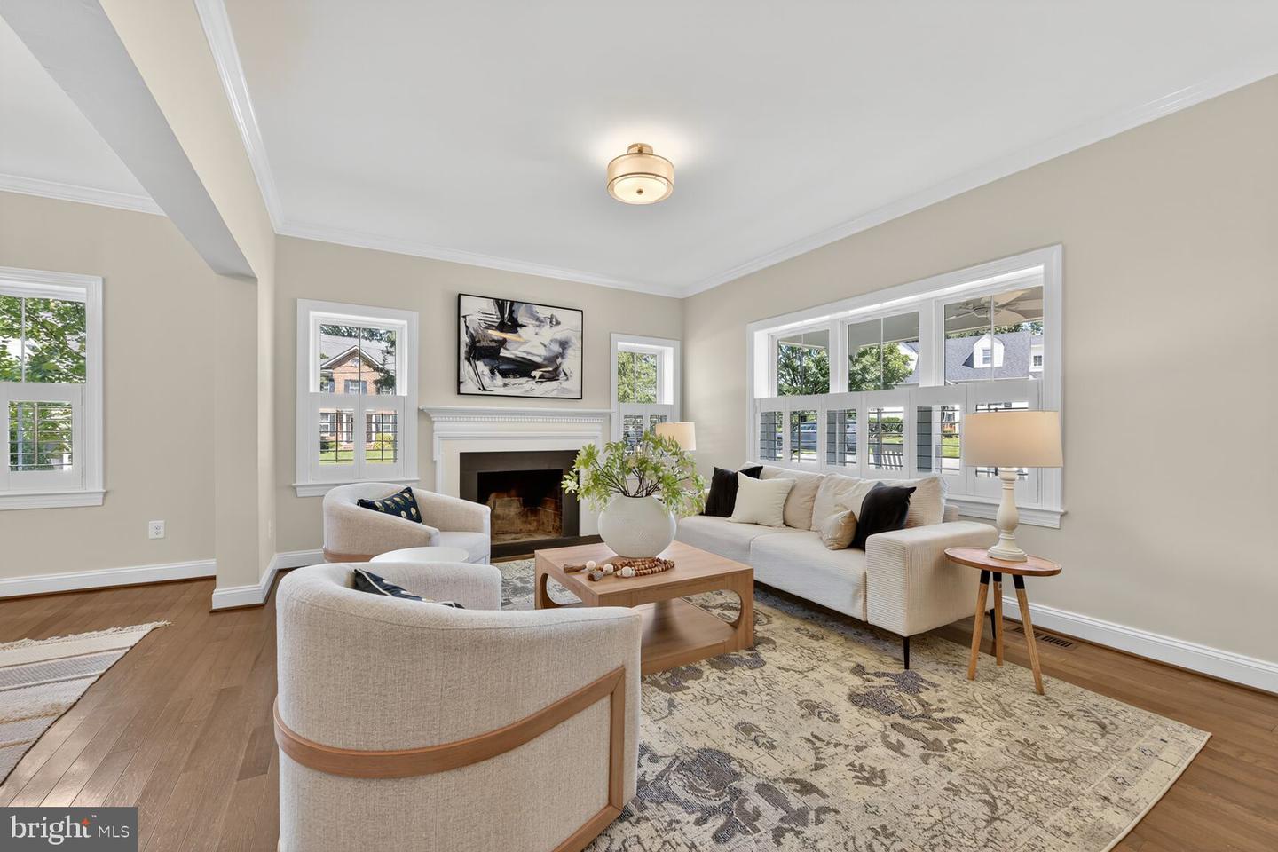2828 N VAN BUREN ST, ARLINGTON, Virginia 22213, 5 Bedrooms Bedrooms, ,5 BathroomsBathrooms,Residential,For sale,2828 N VAN BUREN ST,VAAR2062550 MLS # VAAR2062550