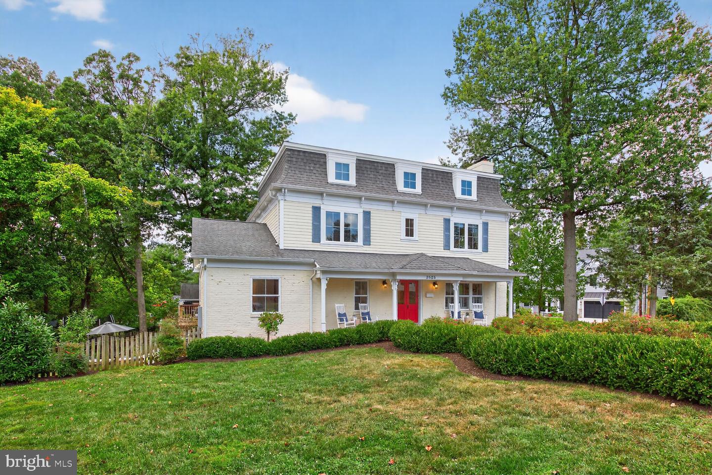 2828 N VAN BUREN ST, ARLINGTON, Virginia 22213, 5 Bedrooms Bedrooms, ,5 BathroomsBathrooms,Residential,For sale,2828 N VAN BUREN ST,VAAR2062550 MLS # VAAR2062550