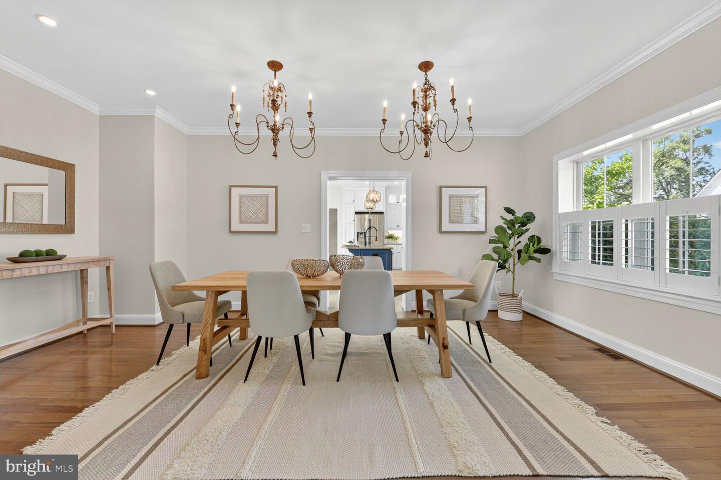 2828 N VAN BUREN ST, ARLINGTON, Virginia 22213, 5 Bedrooms Bedrooms, ,5 BathroomsBathrooms,Residential,For sale,2828 N VAN BUREN ST,VAAR2062550 MLS # VAAR2062550