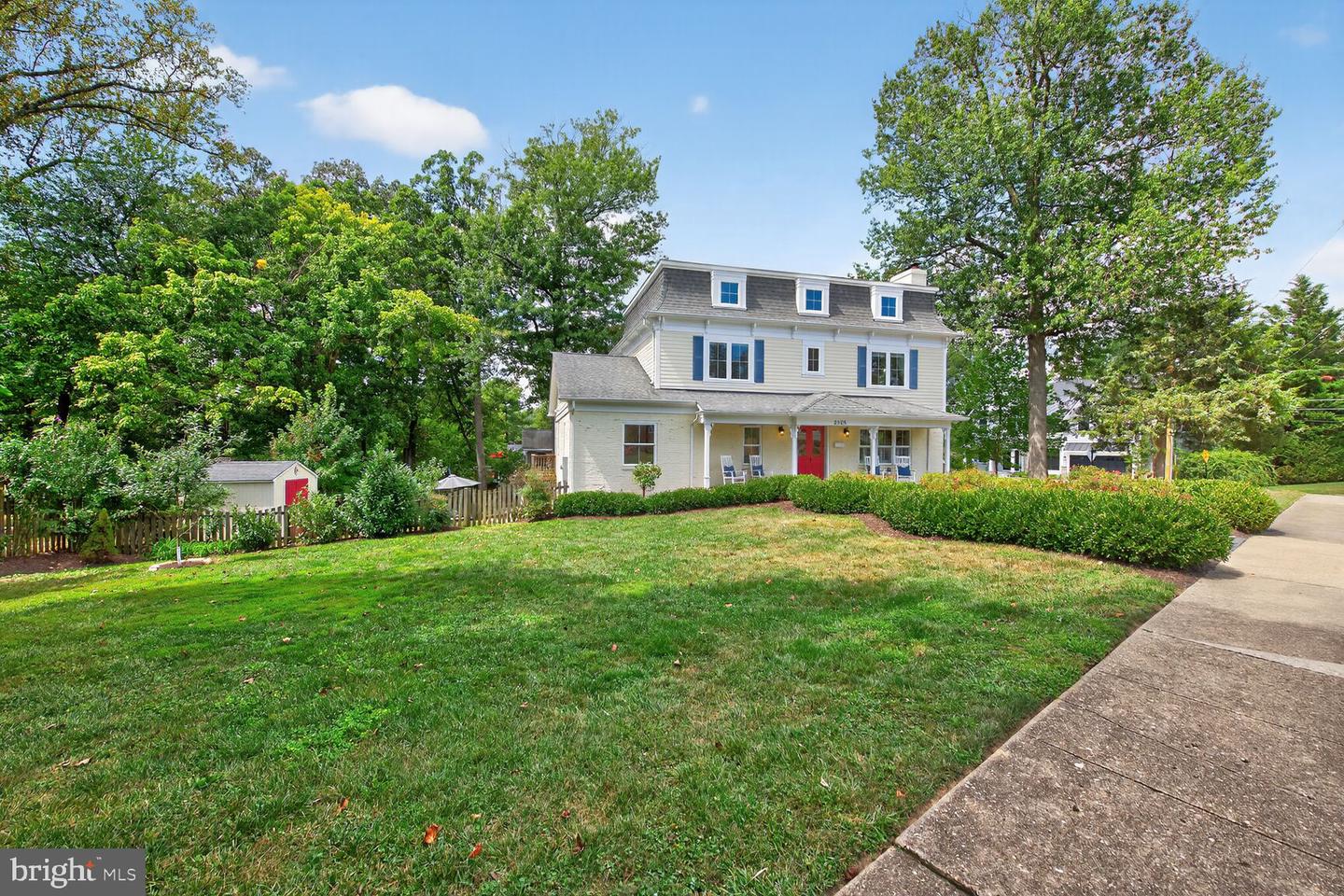 2828 N VAN BUREN ST, ARLINGTON, Virginia 22213, 5 Bedrooms Bedrooms, ,5 BathroomsBathrooms,Residential,For sale,2828 N VAN BUREN ST,VAAR2062550 MLS # VAAR2062550