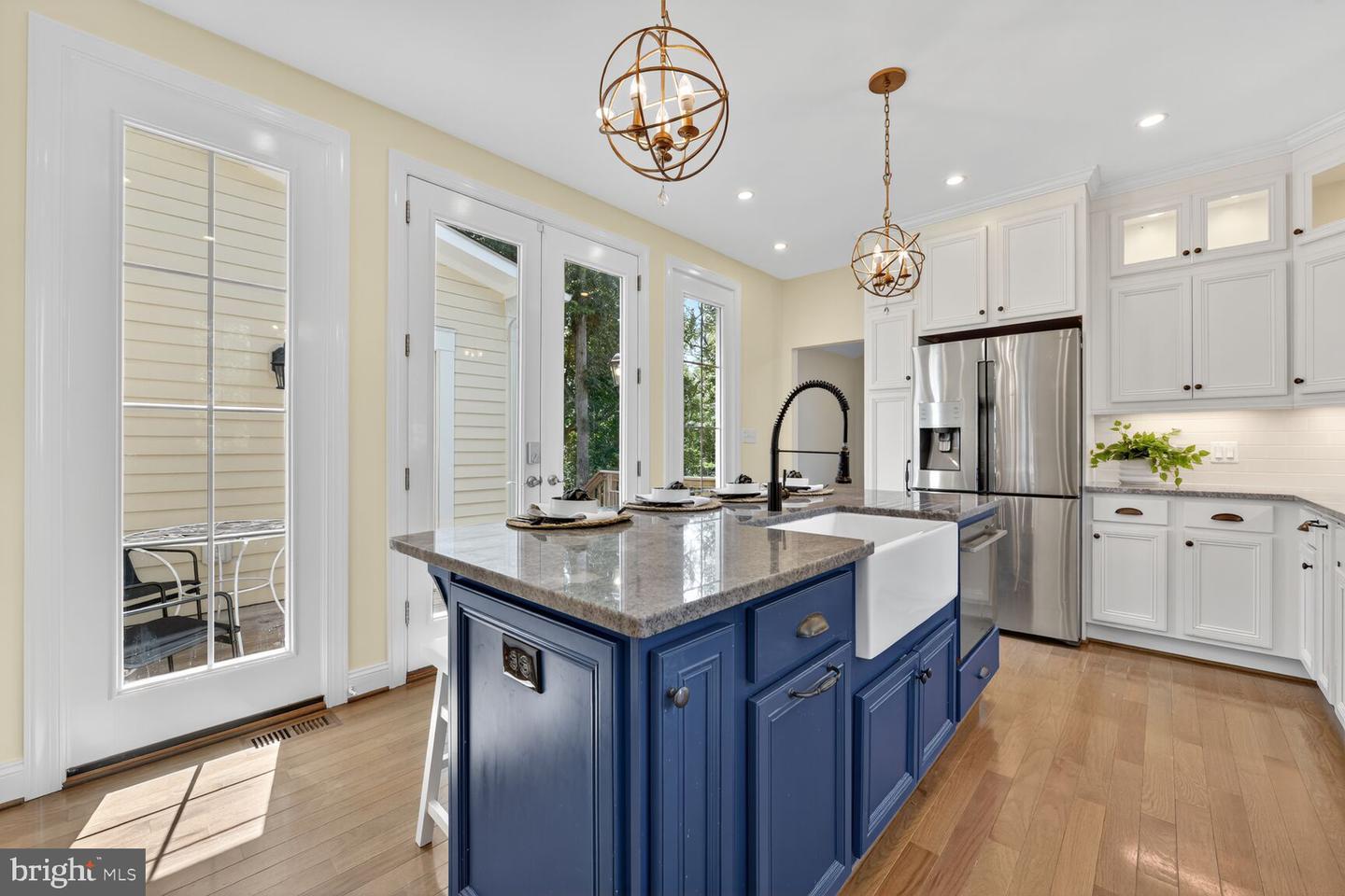 2828 N VAN BUREN ST, ARLINGTON, Virginia 22213, 5 Bedrooms Bedrooms, ,5 BathroomsBathrooms,Residential,For sale,2828 N VAN BUREN ST,VAAR2062550 MLS # VAAR2062550