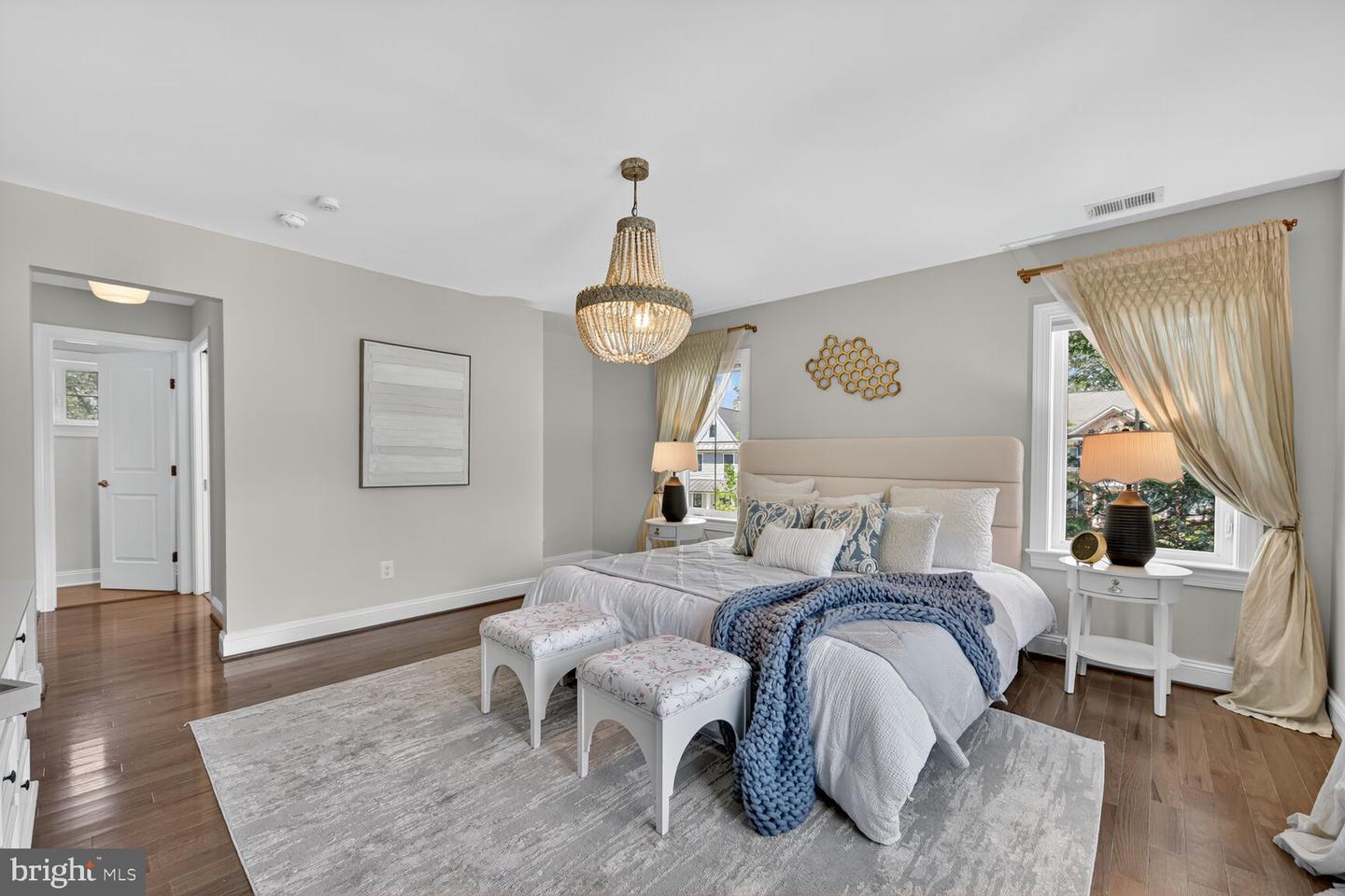 2828 N VAN BUREN ST, ARLINGTON, Virginia 22213, 5 Bedrooms Bedrooms, ,5 BathroomsBathrooms,Residential,For sale,2828 N VAN BUREN ST,VAAR2062550 MLS # VAAR2062550