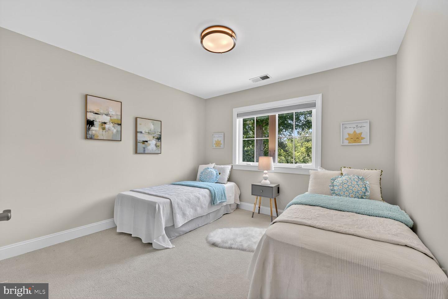 2828 N VAN BUREN ST, ARLINGTON, Virginia 22213, 5 Bedrooms Bedrooms, ,5 BathroomsBathrooms,Residential,For sale,2828 N VAN BUREN ST,VAAR2062550 MLS # VAAR2062550