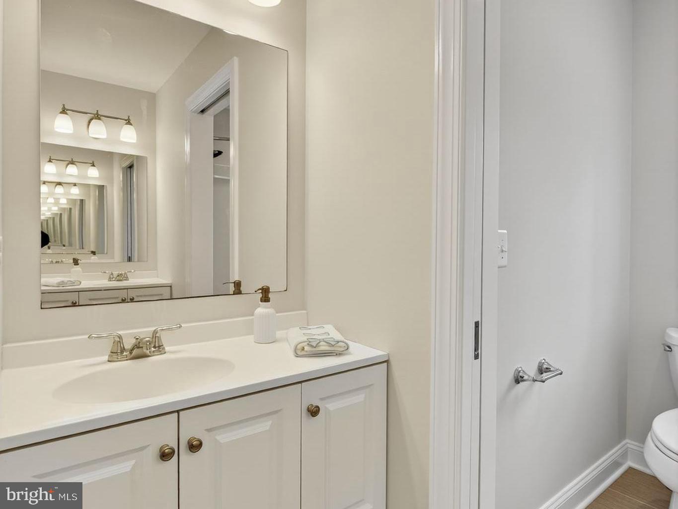 2828 N VAN BUREN ST, ARLINGTON, Virginia 22213, 5 Bedrooms Bedrooms, ,5 BathroomsBathrooms,Residential,For sale,2828 N VAN BUREN ST,VAAR2062550 MLS # VAAR2062550