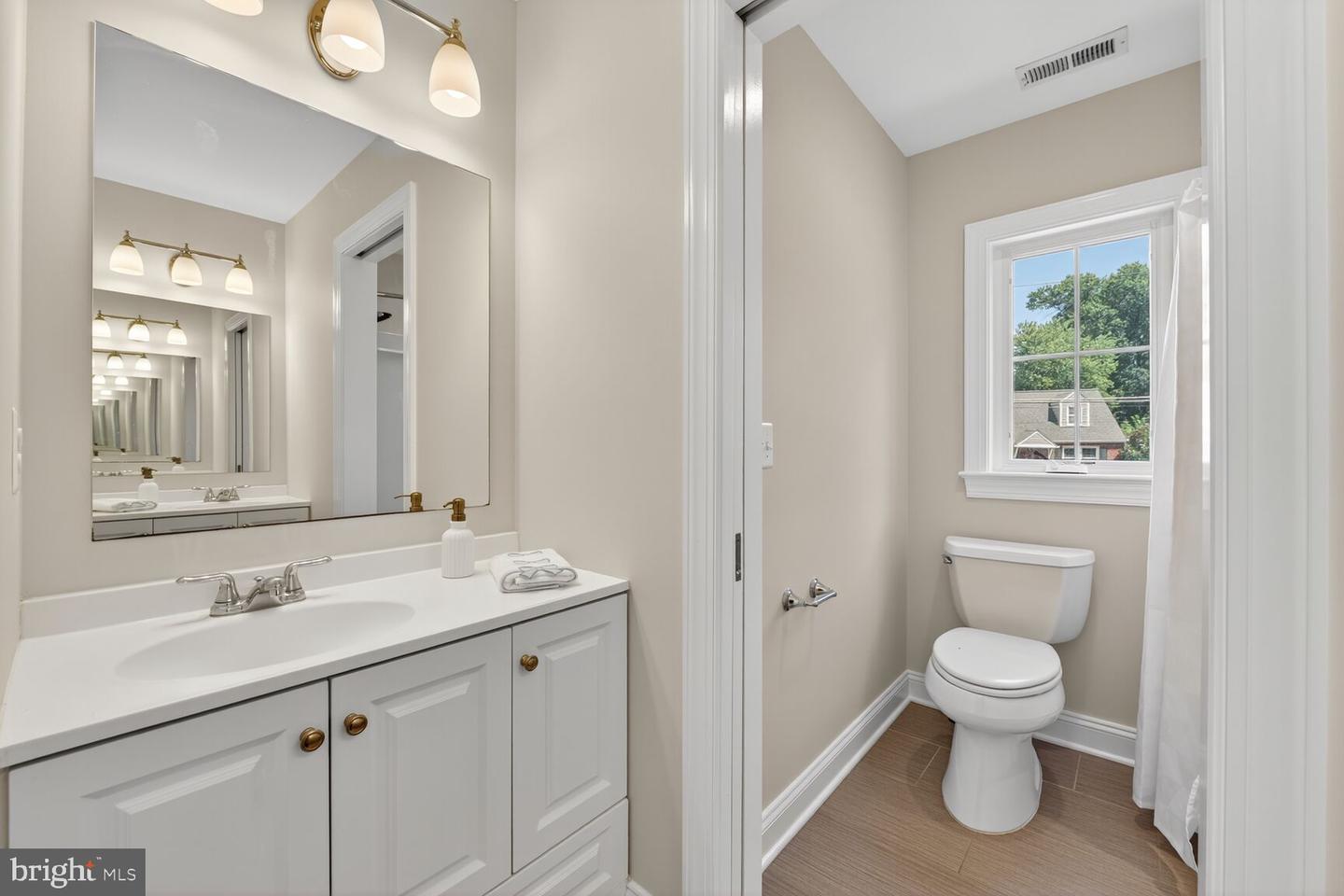 2828 N VAN BUREN ST, ARLINGTON, Virginia 22213, 5 Bedrooms Bedrooms, ,5 BathroomsBathrooms,Residential,For sale,2828 N VAN BUREN ST,VAAR2062550 MLS # VAAR2062550