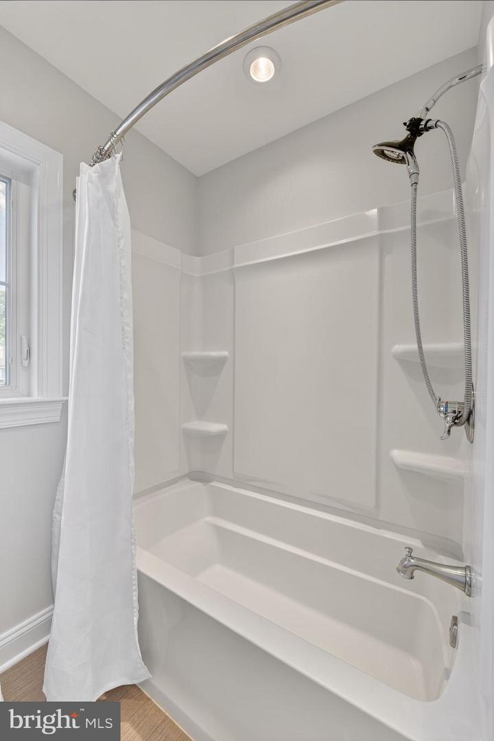 2828 N VAN BUREN ST, ARLINGTON, Virginia 22213, 5 Bedrooms Bedrooms, ,5 BathroomsBathrooms,Residential,For sale,2828 N VAN BUREN ST,VAAR2062550 MLS # VAAR2062550
