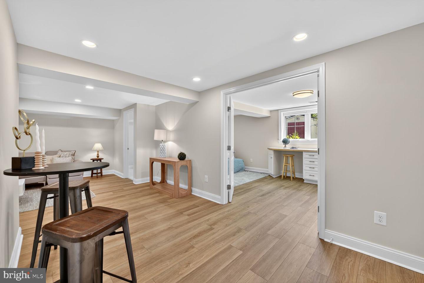 2828 N VAN BUREN ST, ARLINGTON, Virginia 22213, 5 Bedrooms Bedrooms, ,5 BathroomsBathrooms,Residential,For sale,2828 N VAN BUREN ST,VAAR2062550 MLS # VAAR2062550