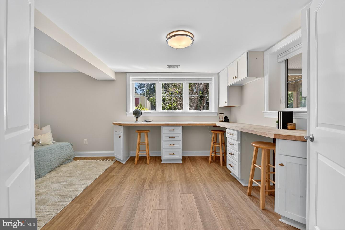 2828 N VAN BUREN ST, ARLINGTON, Virginia 22213, 5 Bedrooms Bedrooms, ,5 BathroomsBathrooms,Residential,For sale,2828 N VAN BUREN ST,VAAR2062550 MLS # VAAR2062550