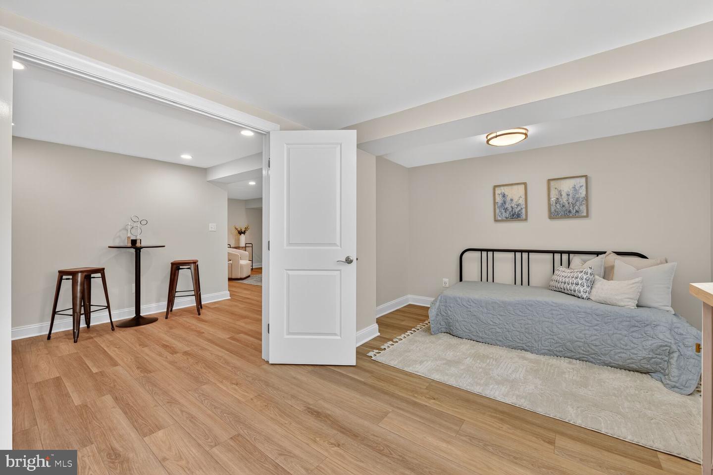 2828 N VAN BUREN ST, ARLINGTON, Virginia 22213, 5 Bedrooms Bedrooms, ,5 BathroomsBathrooms,Residential,For sale,2828 N VAN BUREN ST,VAAR2062550 MLS # VAAR2062550