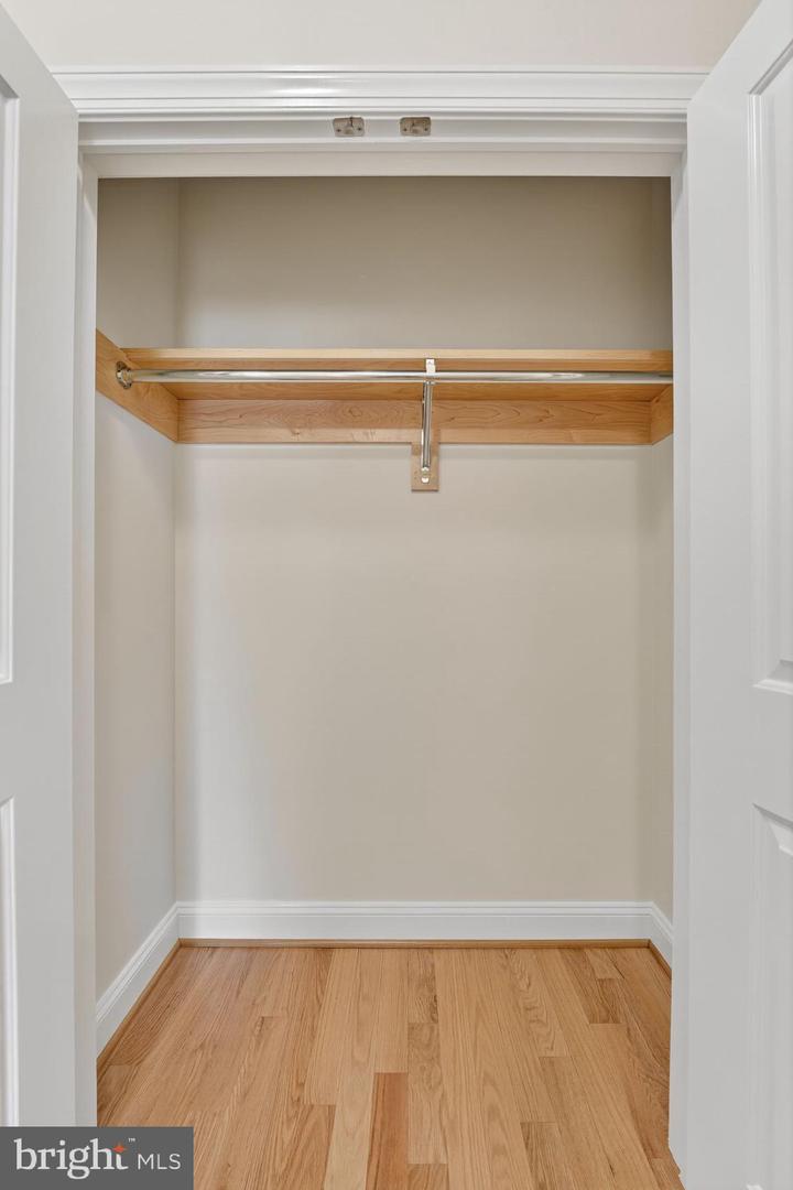 2828 N VAN BUREN ST, ARLINGTON, Virginia 22213, 5 Bedrooms Bedrooms, ,5 BathroomsBathrooms,Residential,For sale,2828 N VAN BUREN ST,VAAR2062550 MLS # VAAR2062550