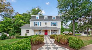 2828 N VAN BUREN ST, ARLINGTON, Virginia 22213, 5 Bedrooms Bedrooms, ,5 BathroomsBathrooms,Residential,For sale,2828 N VAN BUREN ST,VAAR2062550 MLS # VAAR2062550