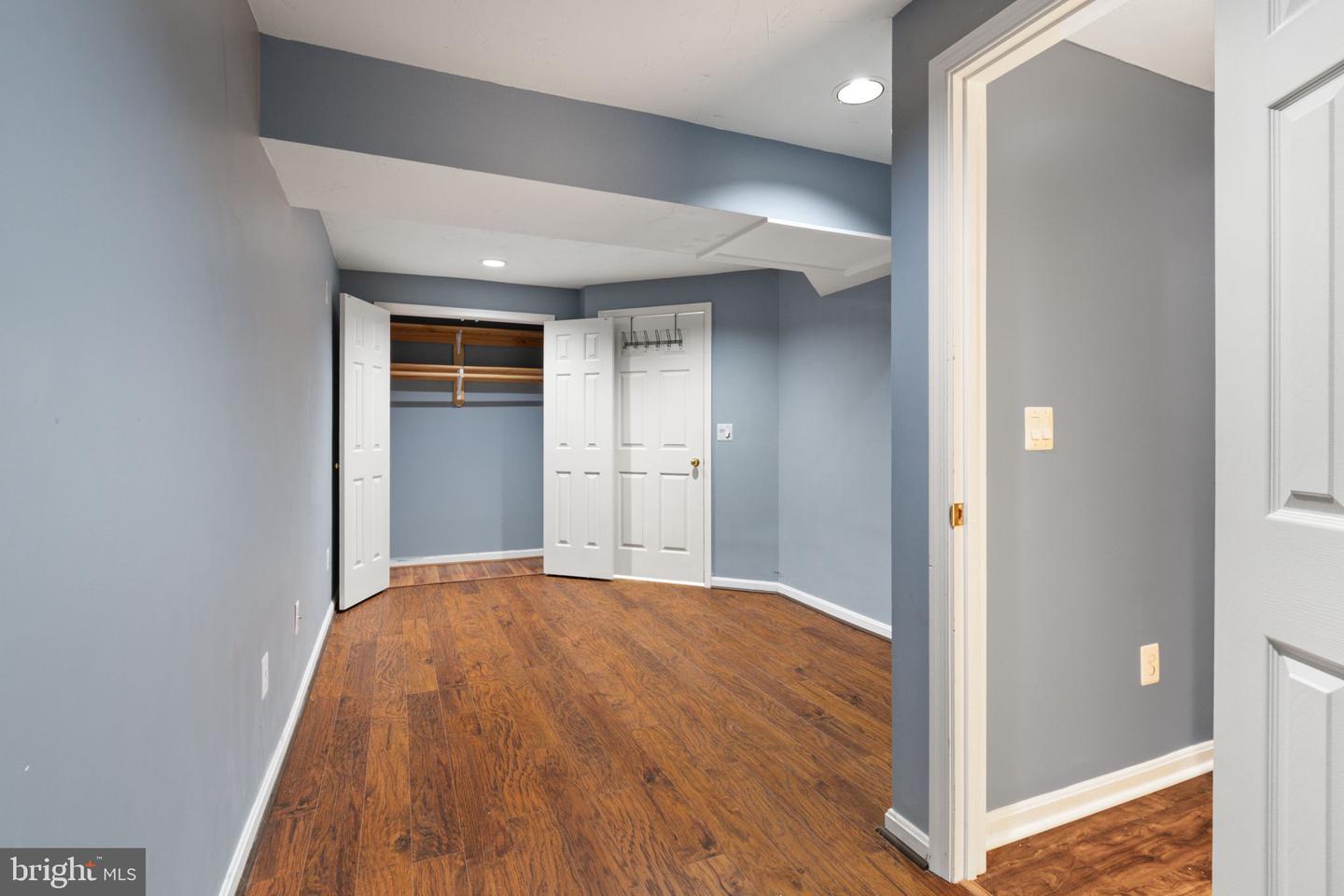 1 FOXMORE CT, STERLING, Virginia 20165, 3 Bedrooms Bedrooms, ,3 BathroomsBathrooms,Residential,For sale,1 FOXMORE CT,VALO2105072 MLS # VALO2105072