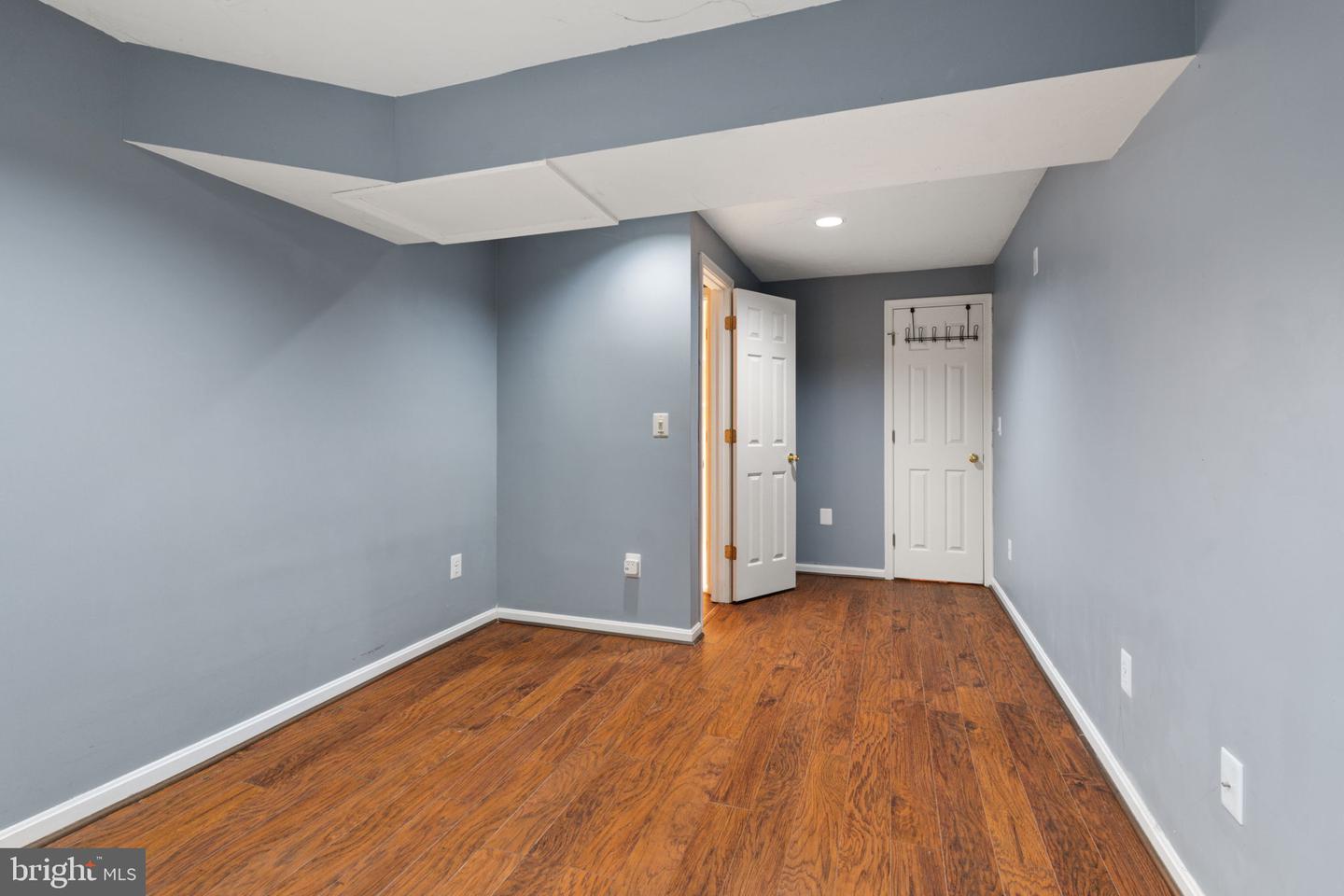 1 FOXMORE CT, STERLING, Virginia 20165, 3 Bedrooms Bedrooms, ,3 BathroomsBathrooms,Residential,For sale,1 FOXMORE CT,VALO2105072 MLS # VALO2105072