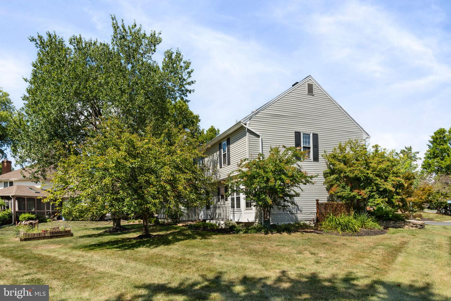1 FOXMORE CT, STERLING, Virginia 20165, 3 Bedrooms Bedrooms, ,3 BathroomsBathrooms,Residential,For sale,1 FOXMORE CT,VALO2105072 MLS # VALO2105072