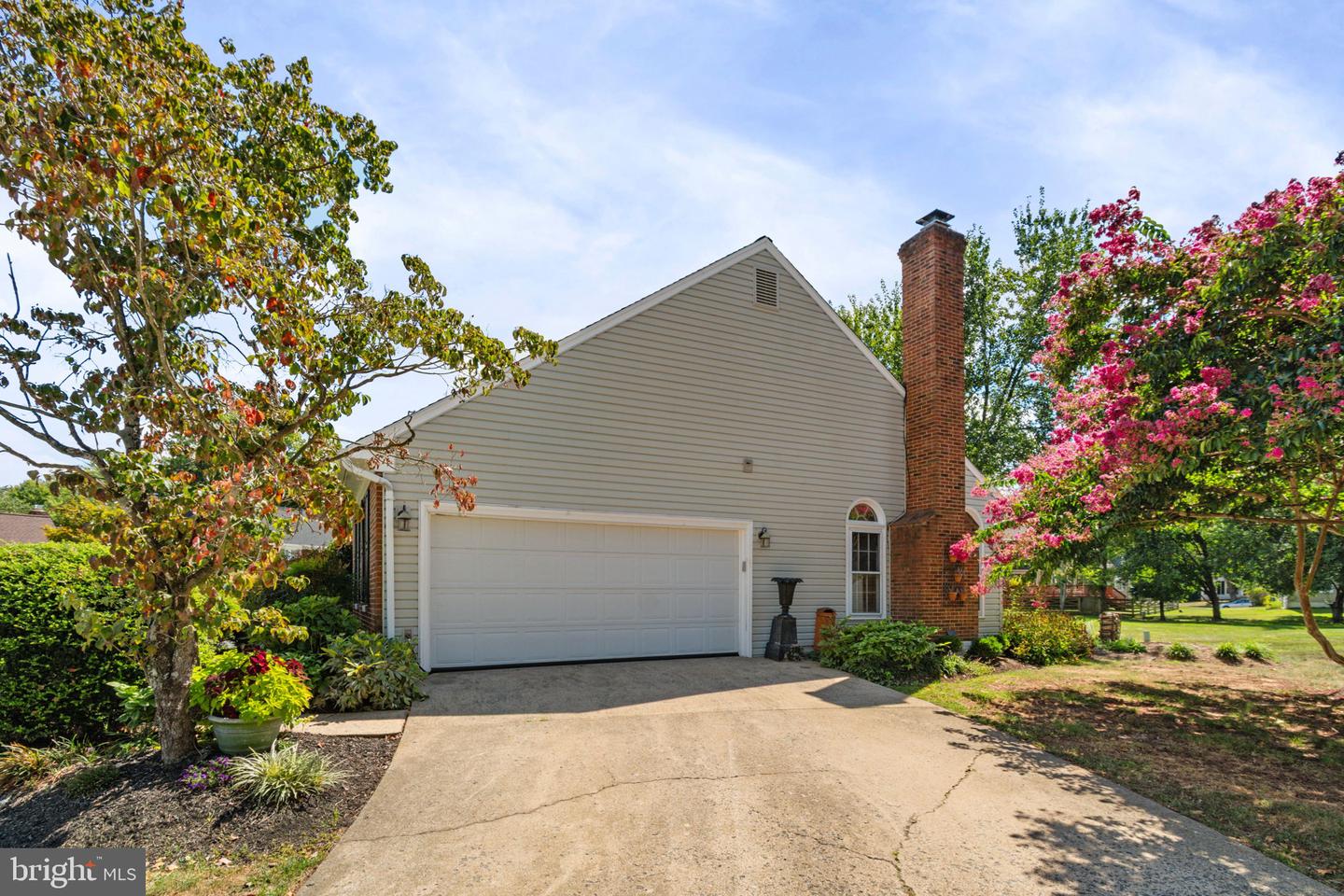 1 FOXMORE CT, STERLING, Virginia 20165, 3 Bedrooms Bedrooms, ,3 BathroomsBathrooms,Residential,For sale,1 FOXMORE CT,VALO2105072 MLS # VALO2105072