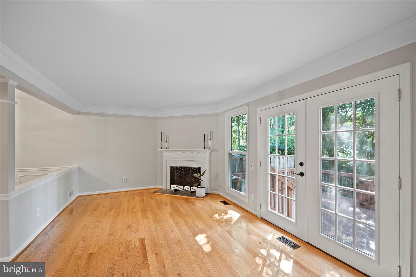 43876 LABURNUM SQ, ASHBURN, Virginia 20147, 3 Bedrooms Bedrooms, ,2 BathroomsBathrooms,Residential,For sale,43876 LABURNUM SQ,VALO2105122 MLS # VALO2105122