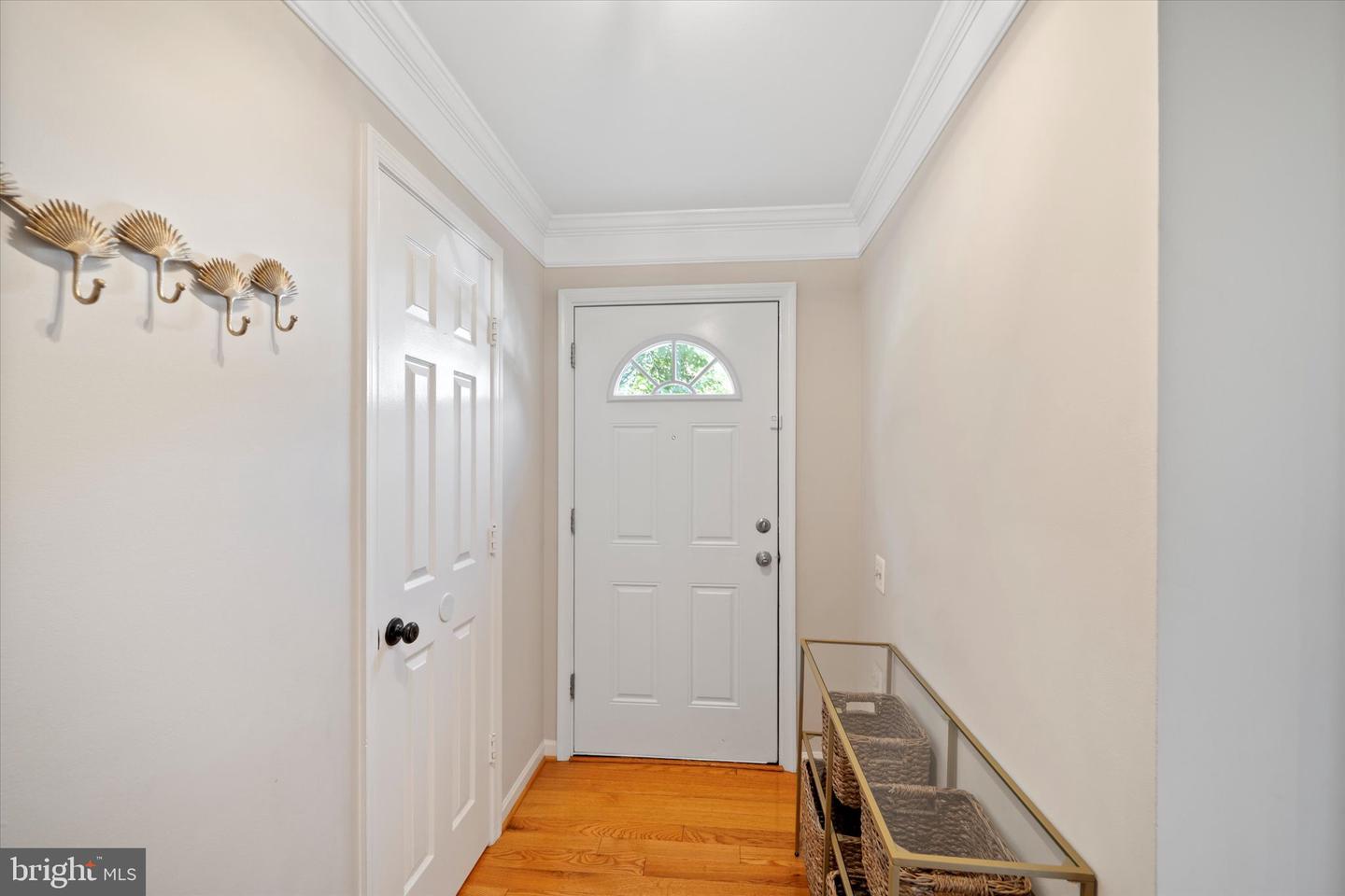 43876 LABURNUM SQ, ASHBURN, Virginia 20147, 3 Bedrooms Bedrooms, ,2 BathroomsBathrooms,Residential,For sale,43876 LABURNUM SQ,VALO2105122 MLS # VALO2105122